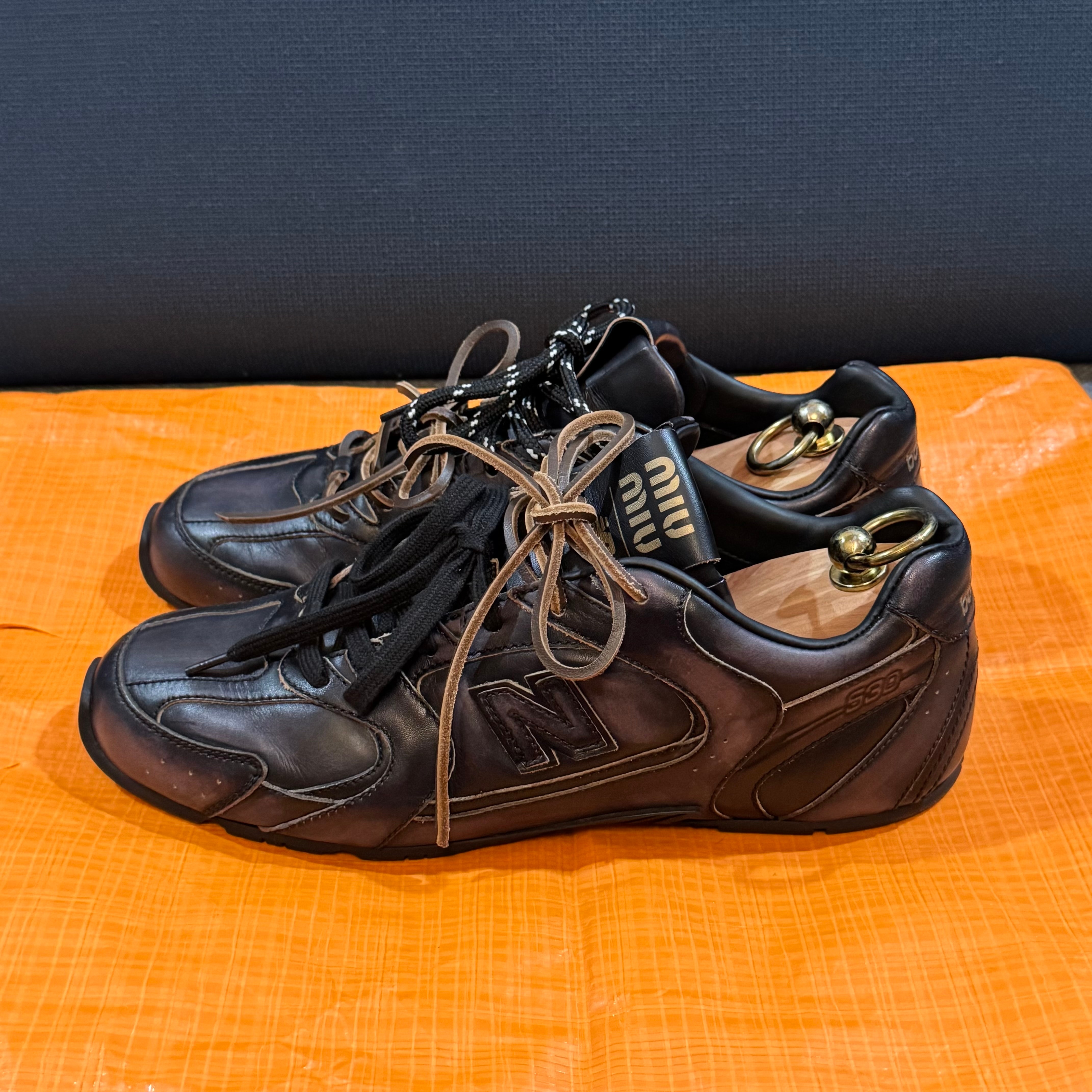 ミュウミュウ × ニューバランス ウィメンズ 530 SL レザー スニーカー "ブラック"