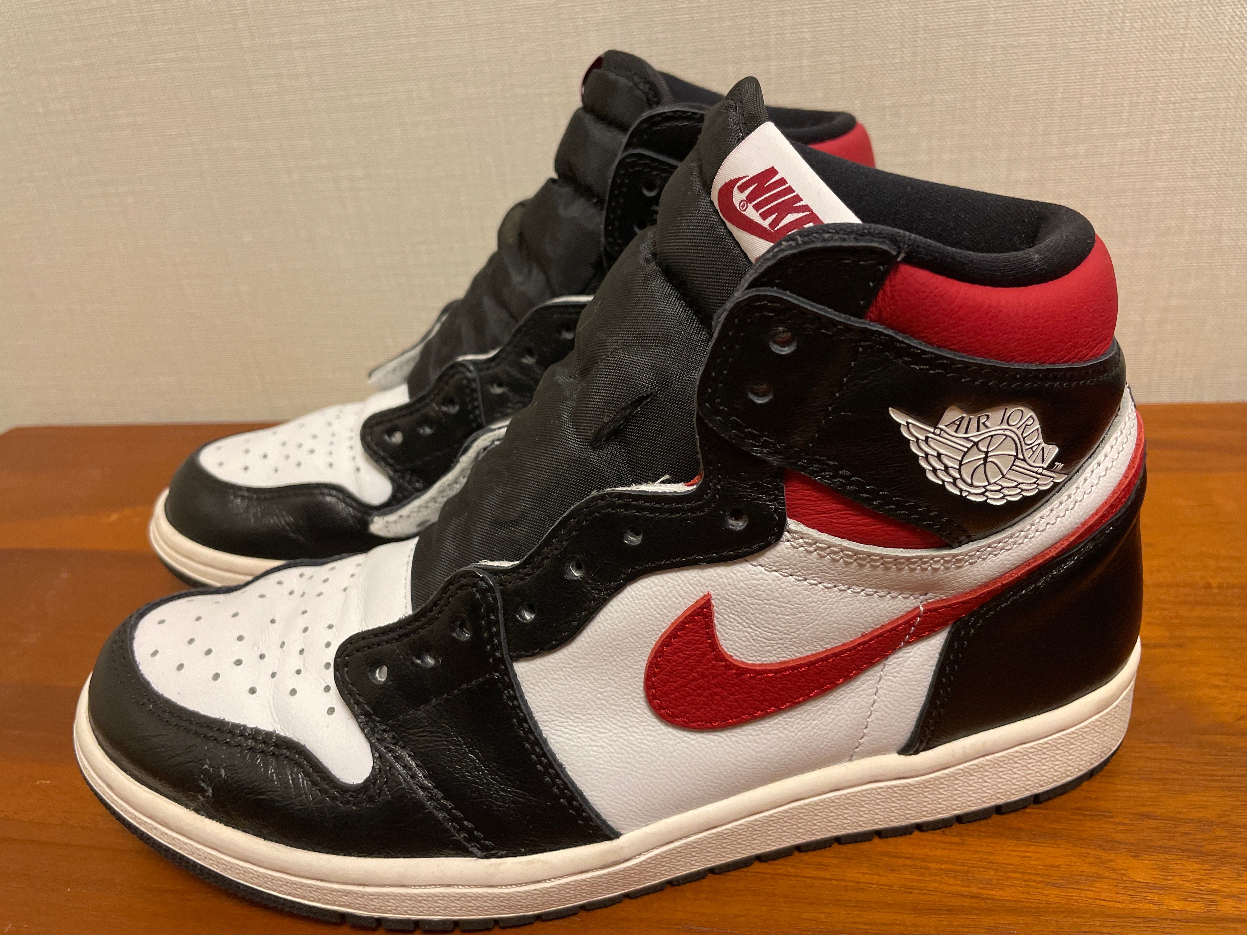 Nike Air Jordan 1 Retro High "Black/White/Sail/Gym Red"