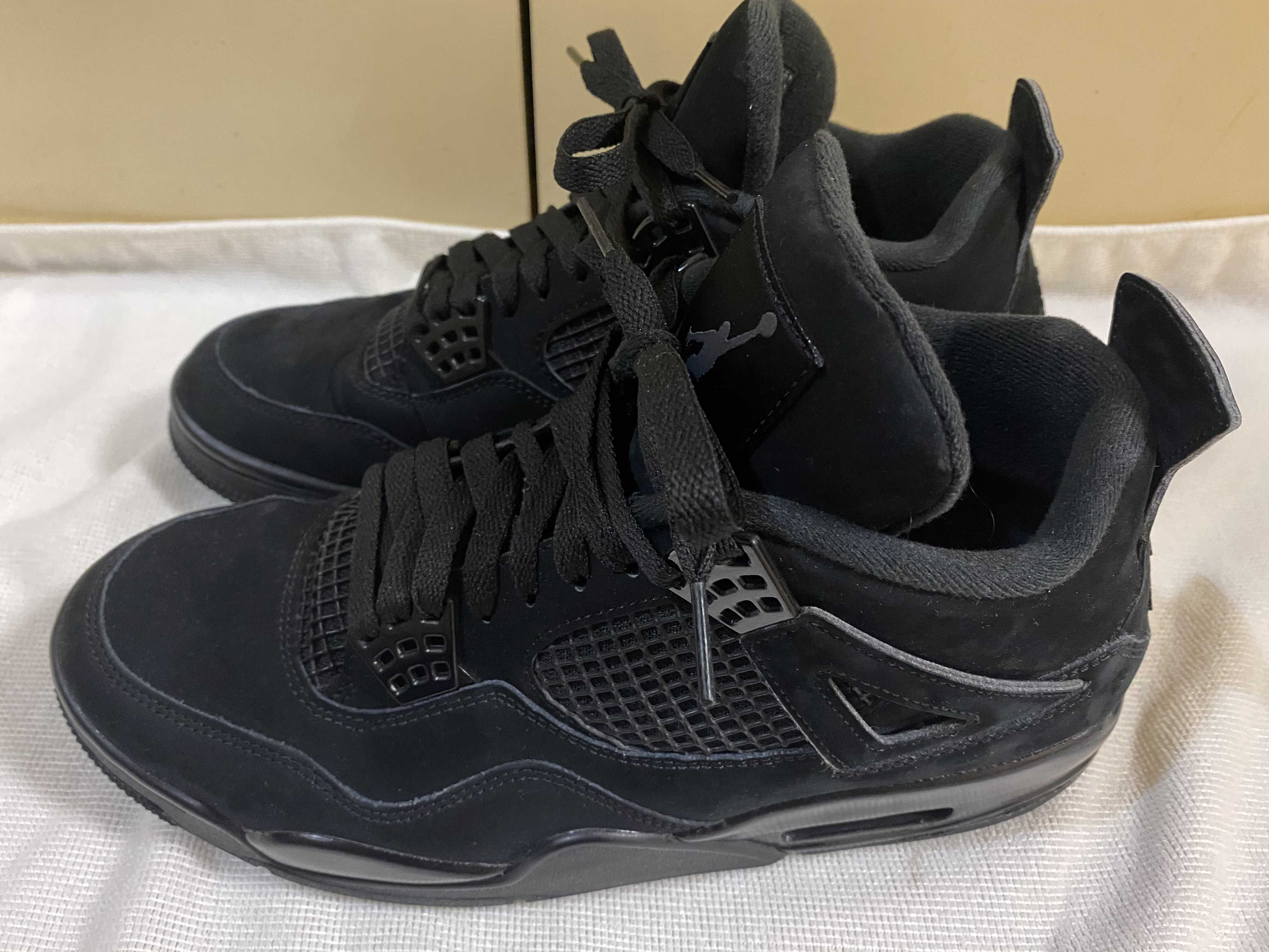 Nike Air Jordan 4 "Black Cat"