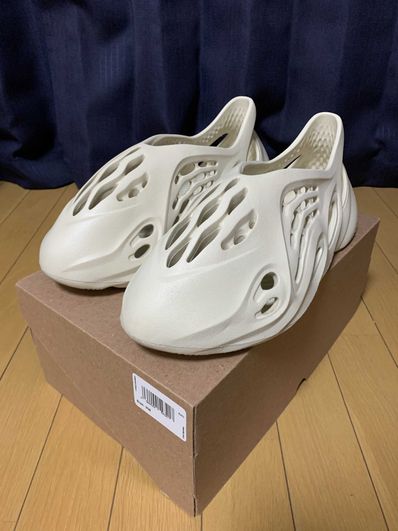 adidas YEEZY Foam Runner "Sand"