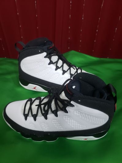 Nike Air Jordan 9 Retro "Space Jam" (2016)