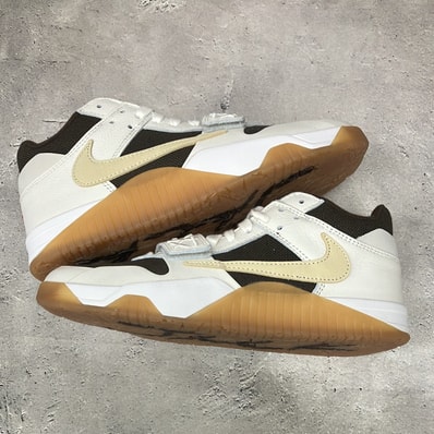 Travis Scott × Nike Jordan Jumpman Jack TR "Sail and Dark Mocha"