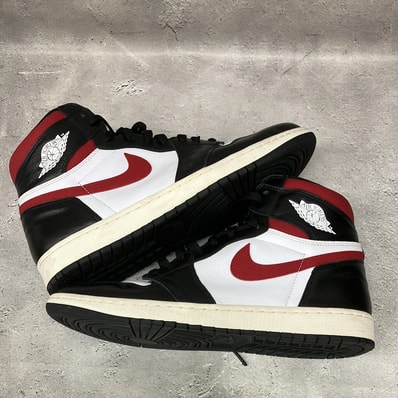 Nike Air Jordan 1 Retro High "Black/White/Sail/Gym Red"