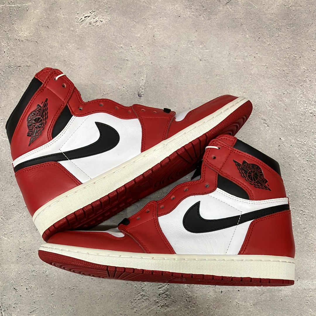 Nike Air Jordan 1 Retro High "Chicago" (2015)