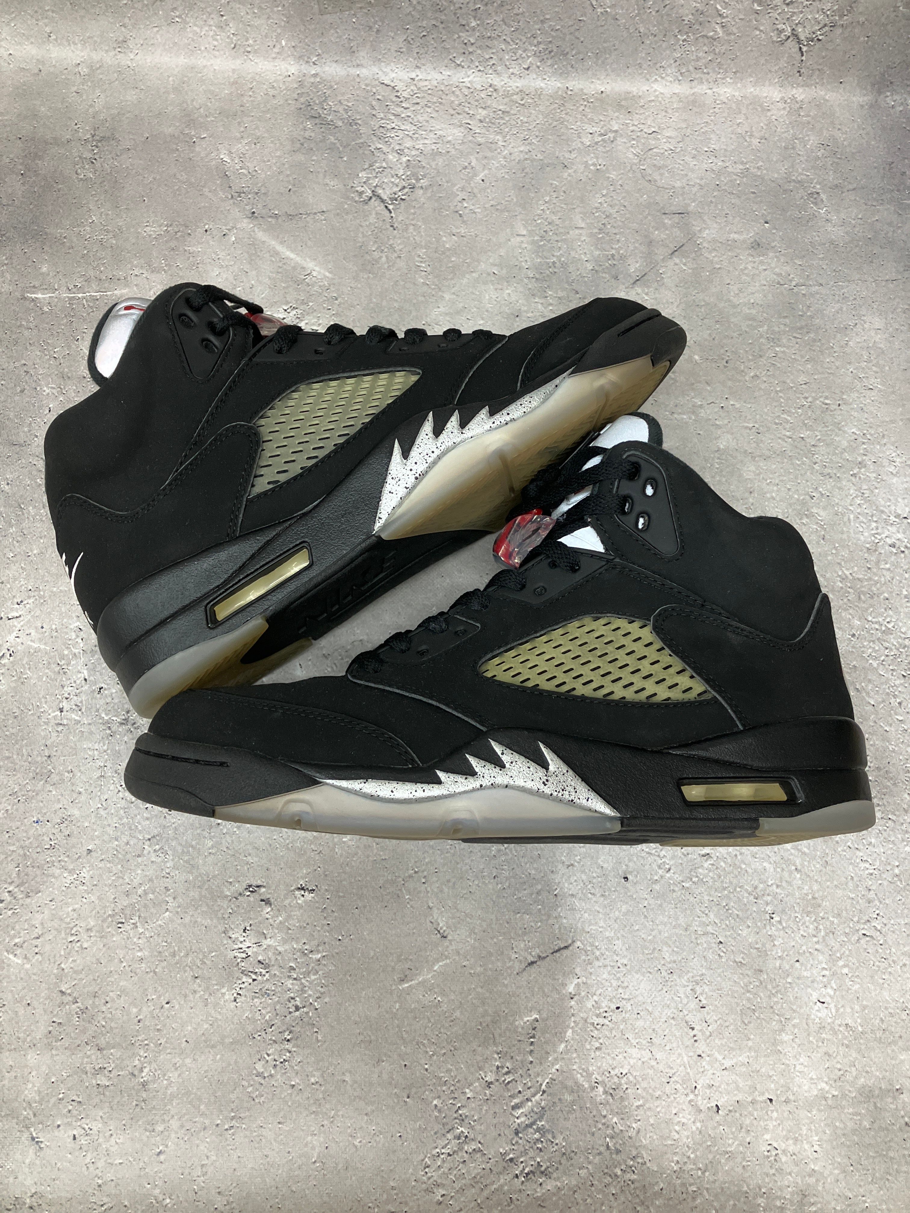 Nike Air Jordan 5 Retro OG "Black/Fire Red/Metallic Silver/White" (2016)