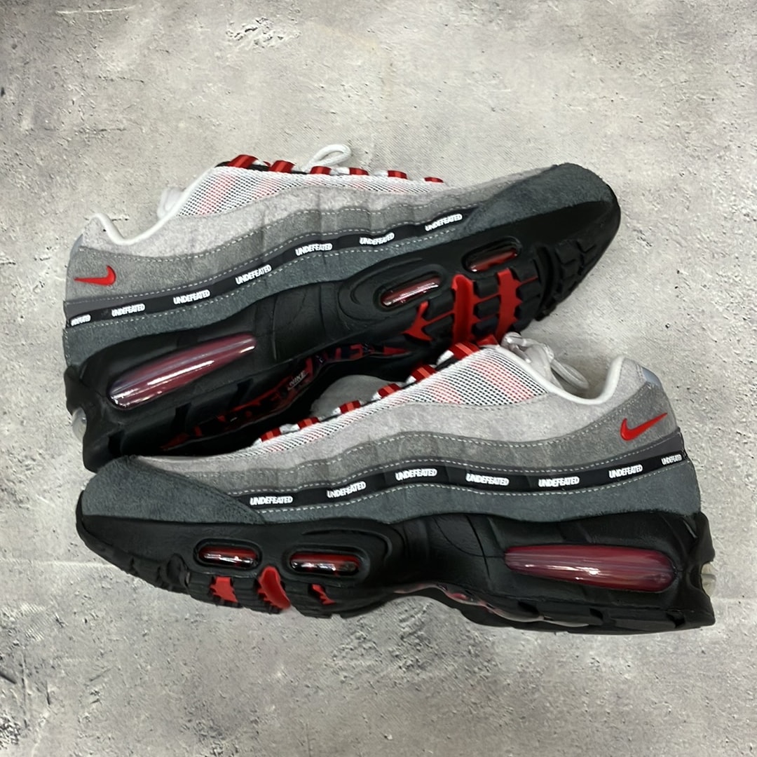 UNDEFEATED × Nike Air Max 95 SP "Fire Red" (Tokyo Exclusive) (Serial Numbered/600 pairs)