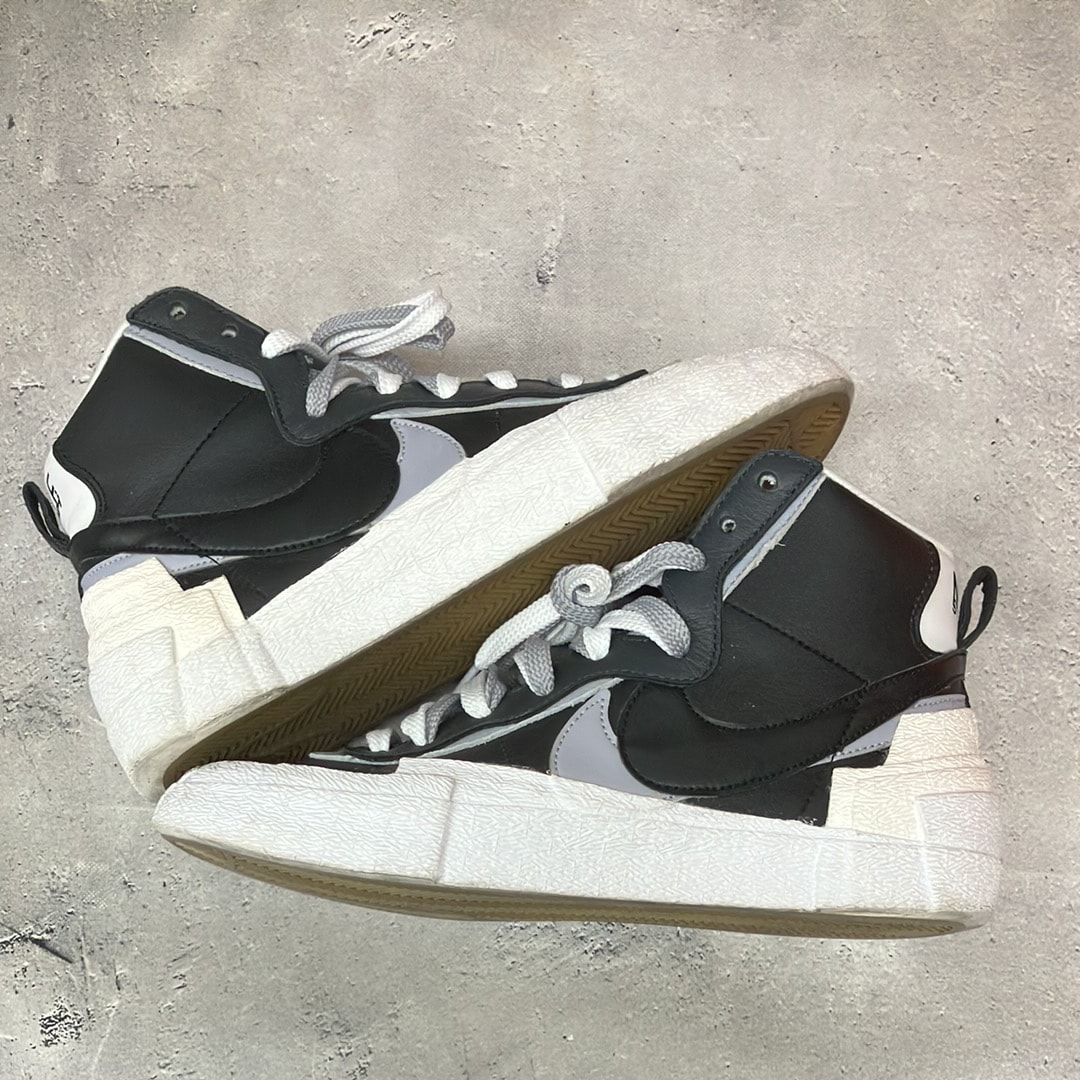 sacai × NIKE BLAZER MID "BLACK/WOLF GREY/WHITE"