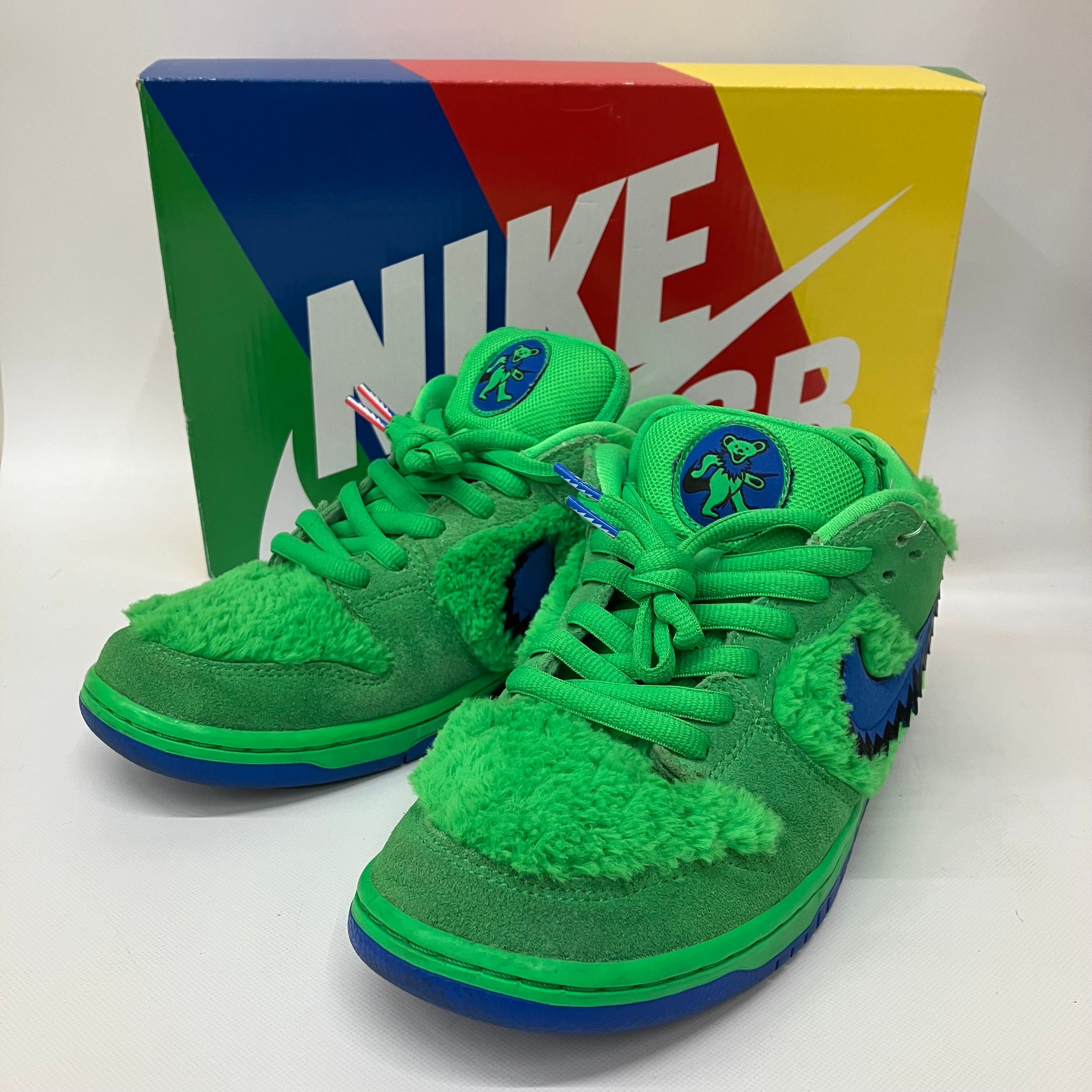 Grateful Dead × Nike SB Dunk Low "Green Bear"
