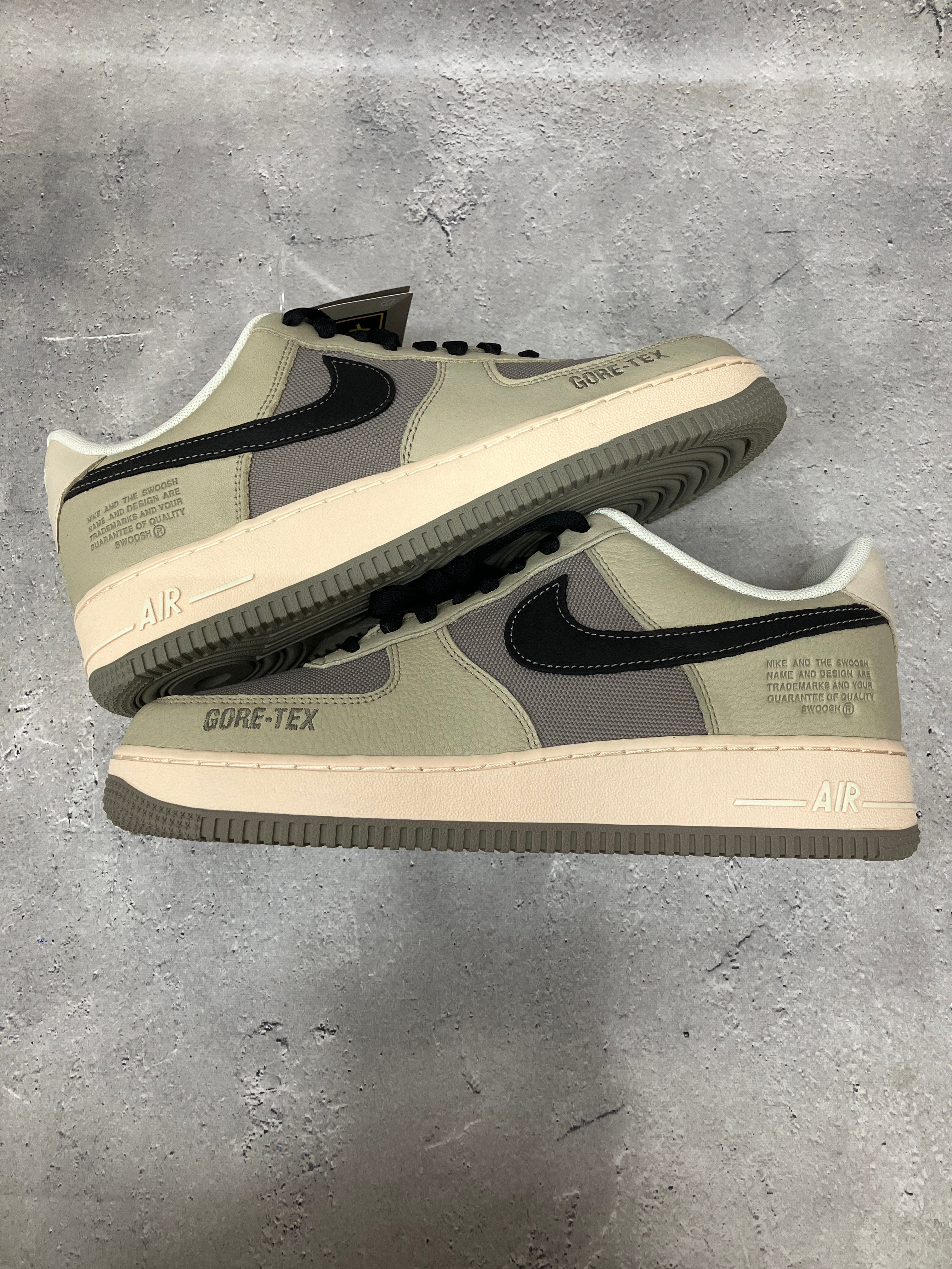 Nike Air Force 1 Low Gore-TEX "Moon Fossil"