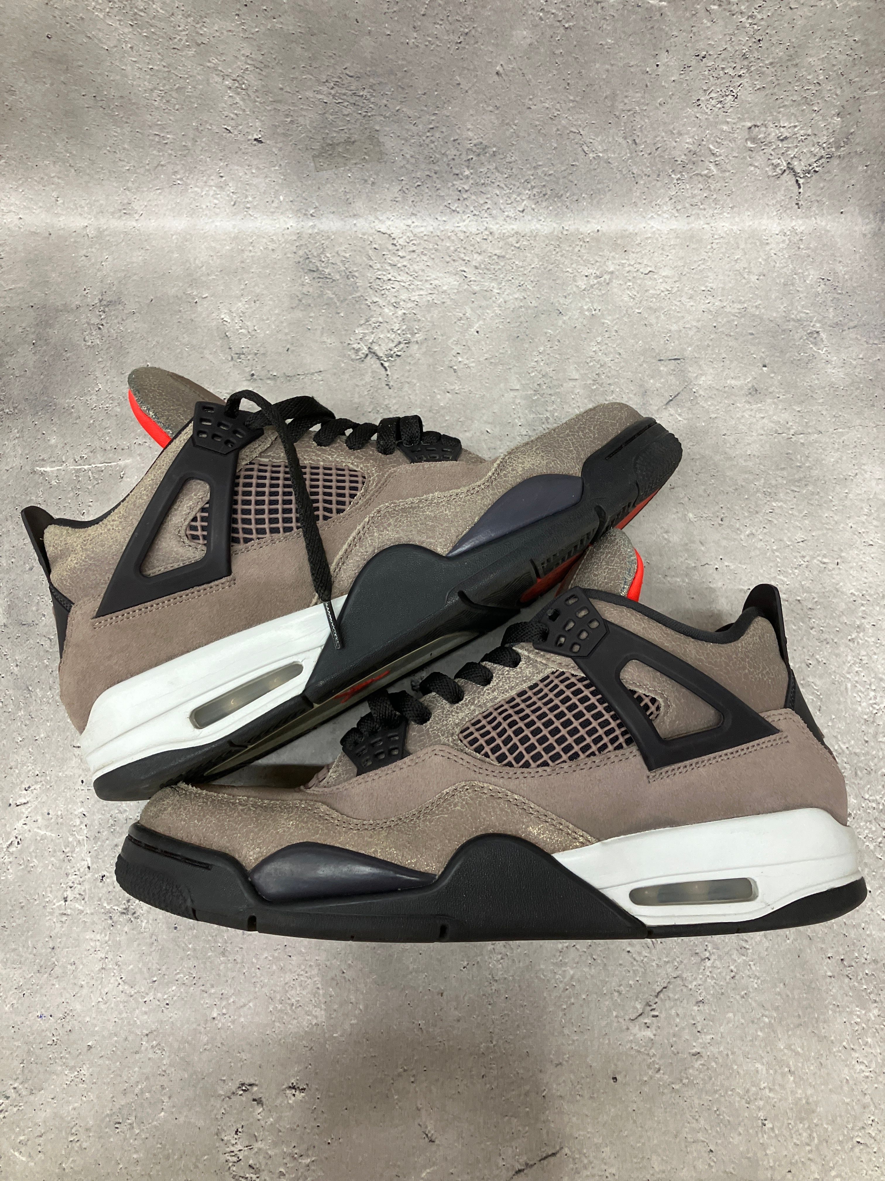 Nike Air Jordan 4 "Taupe Haze"