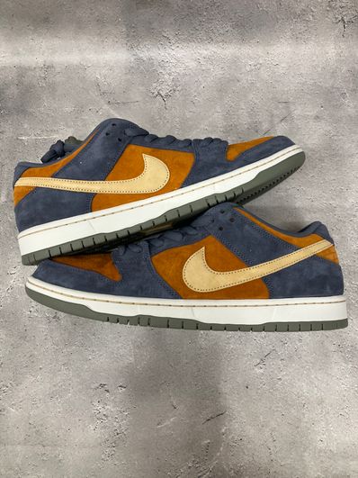 Nike SB Dunk Low Pro "Light Carbon and Monarch"