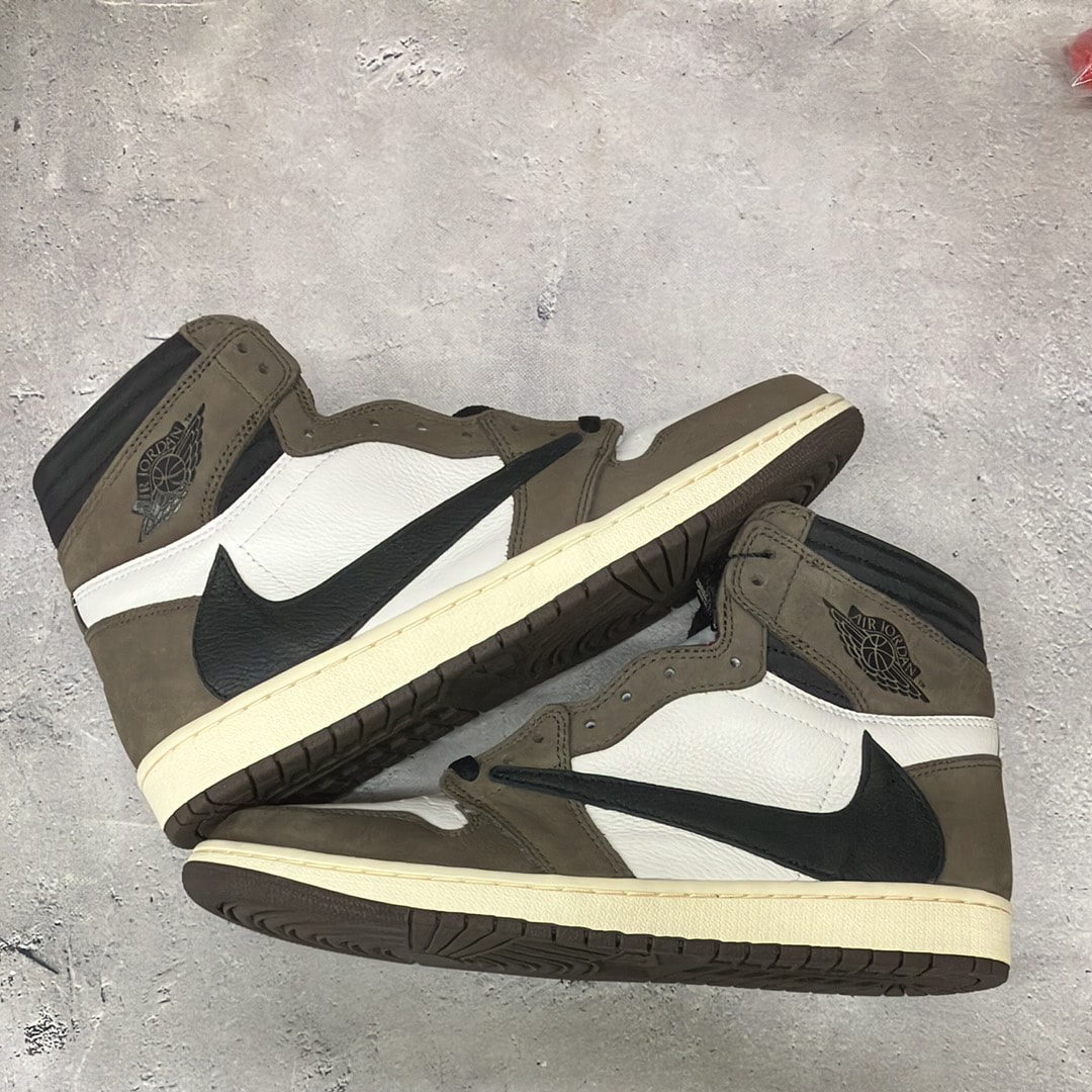 Travis Scott × Nike Air Jordan 1 Retro High OG TS SP "Sail/Dark Mocha"