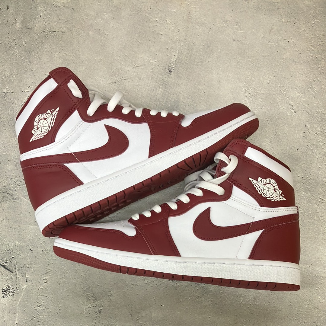 Nike Air Jordan 1 Retro High OG "Artisanal Red"