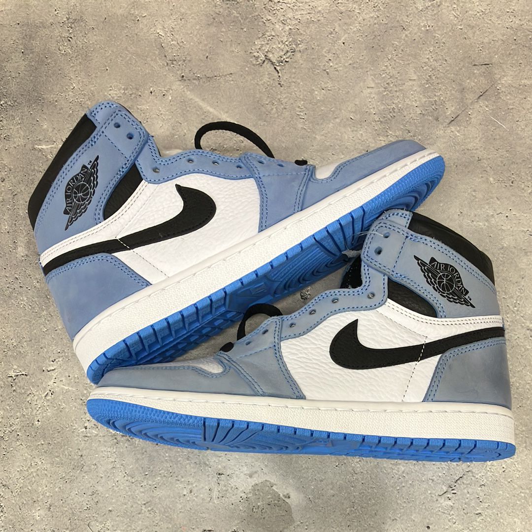 Nike Air Jordan 1 High OG "University Blue"