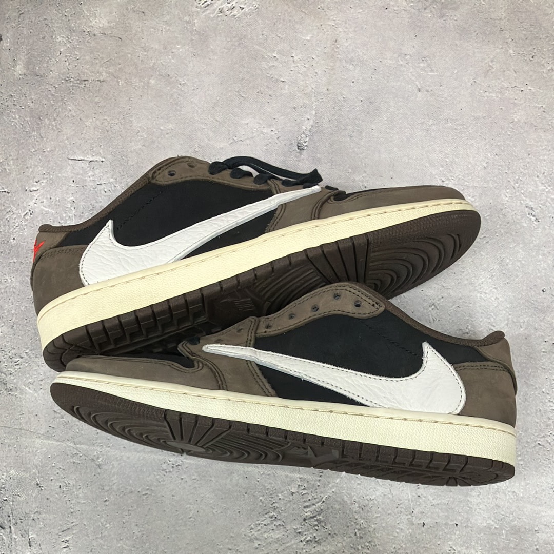 Travis Scott × Nike Air Jordan 1 Low OG SP-T "Black/Dark Mocha"