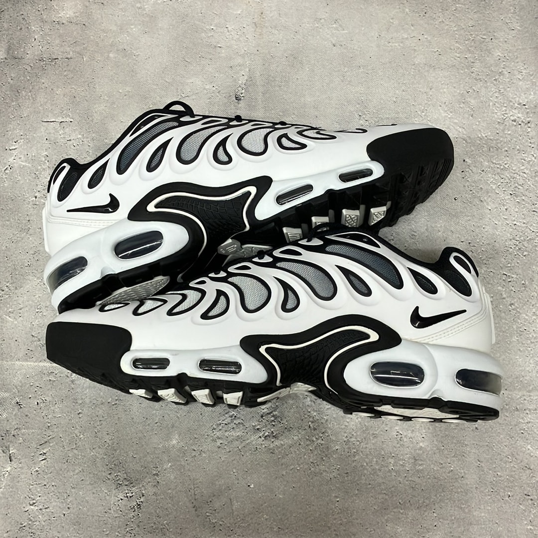 Nike Women's Air Max Plus Drift "Summit White/Metallic Silver/Black"