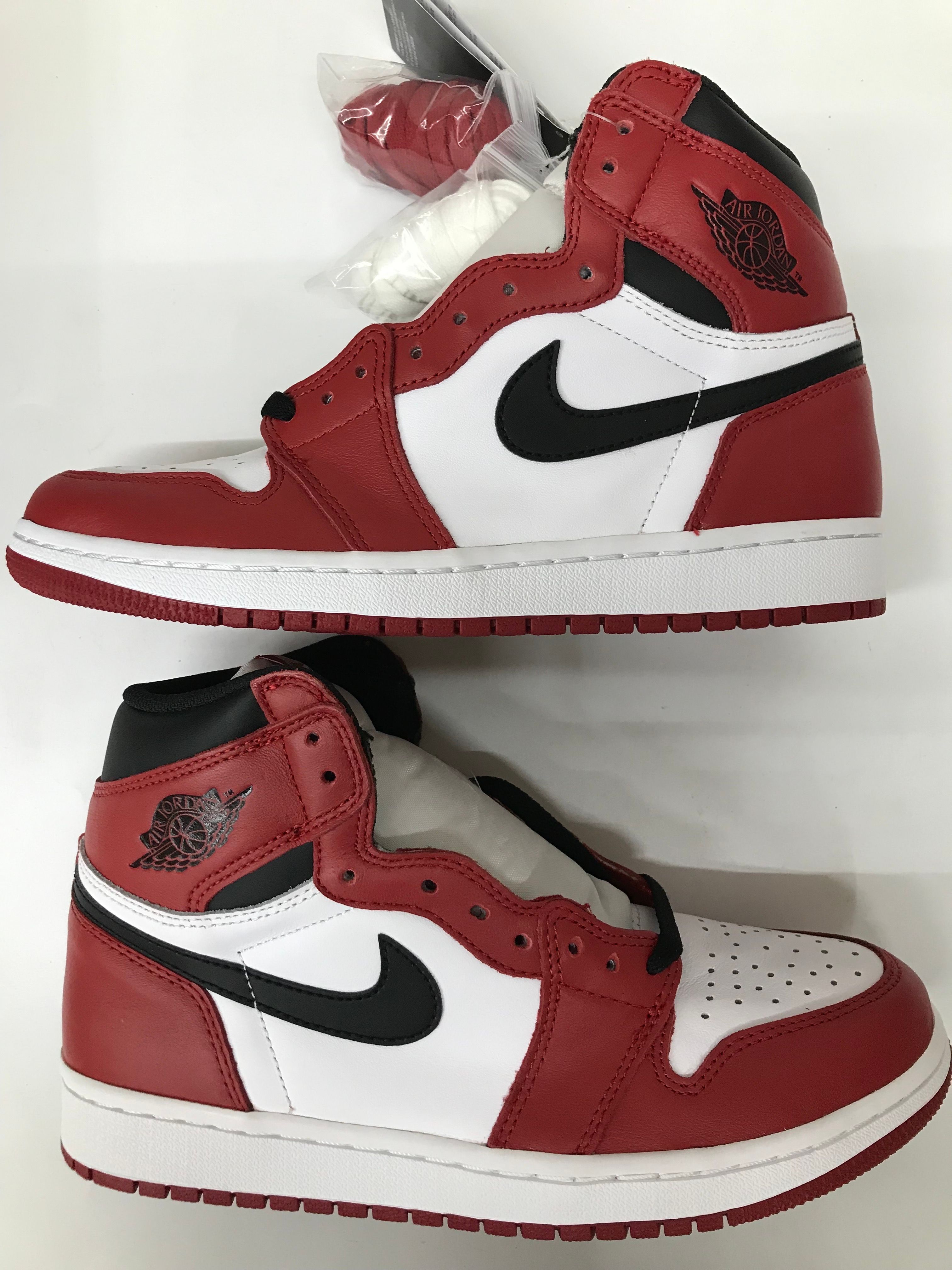 Nike Air Jordan 1 Retro High "Chicago" (2015)