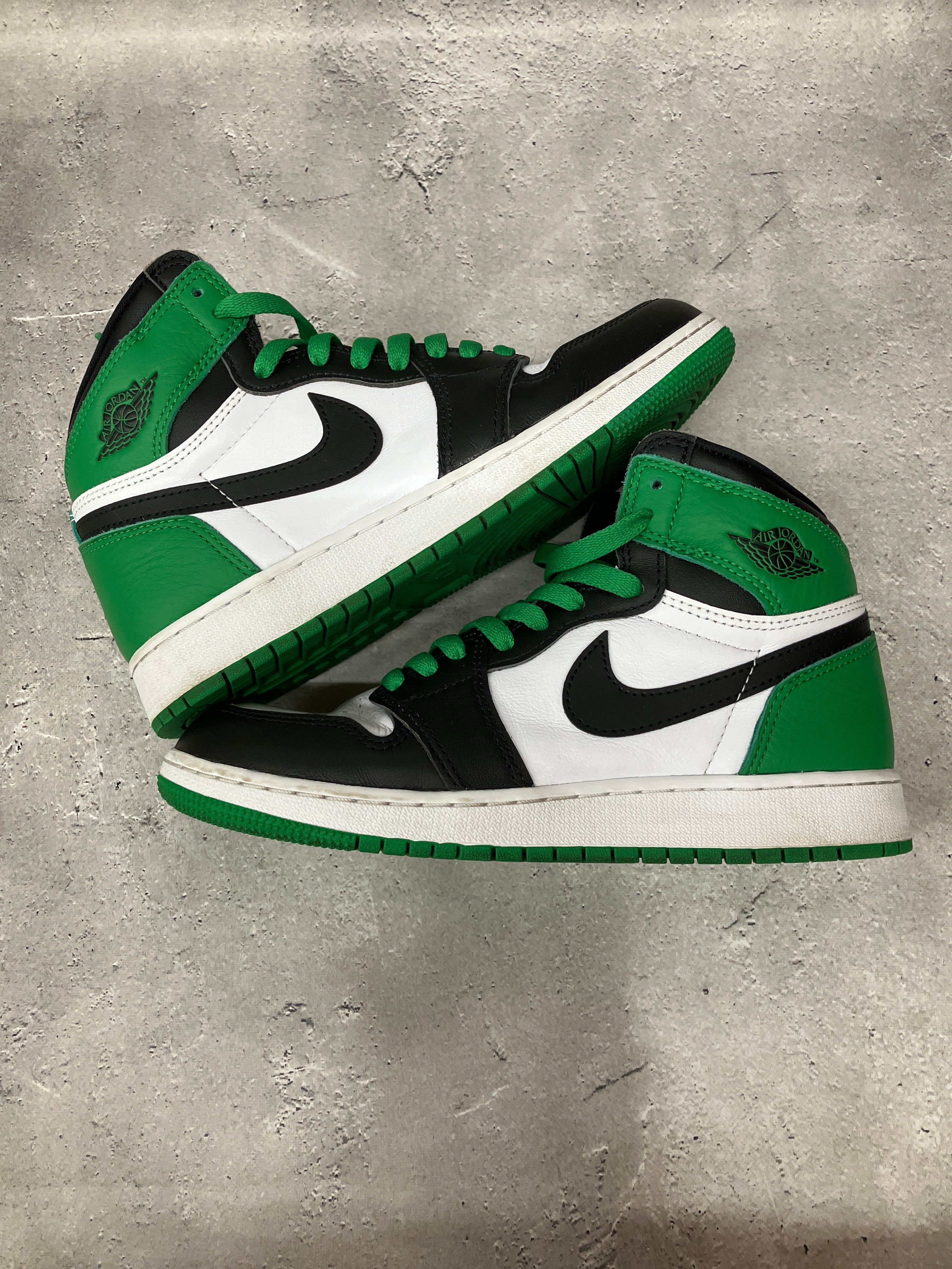 Nike GS Air Jordan 1 Retro High OG "Celtics/Black and Lucky Green" (2023)