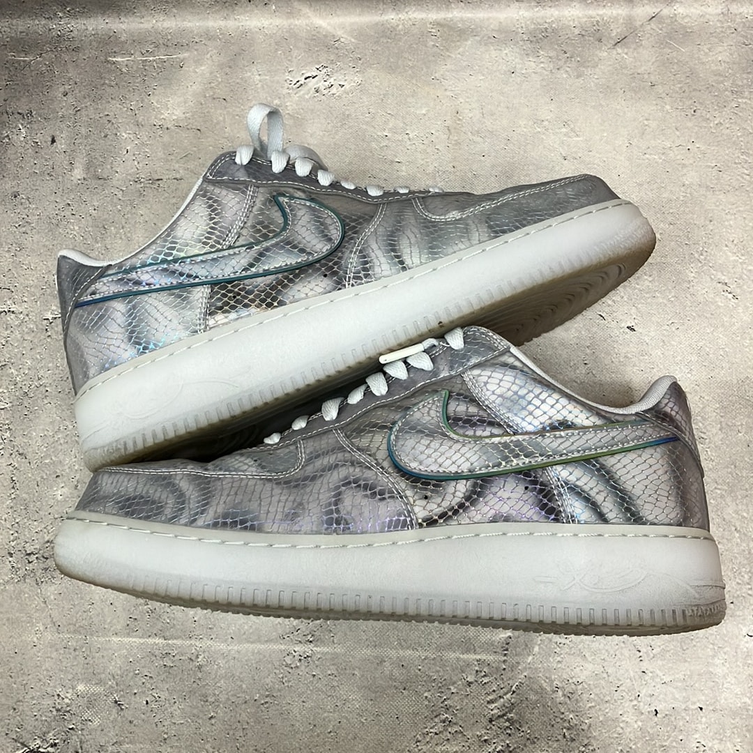 Kobe Bryant × Nike Air Force 1 Low Protro "Lenticular Snake"