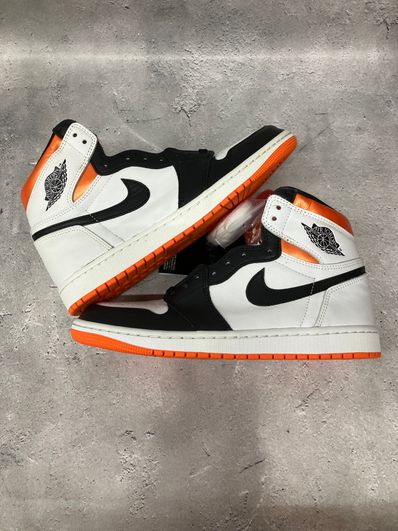 Nike Air Jordan 1 Retro High OG "Electro Orange"