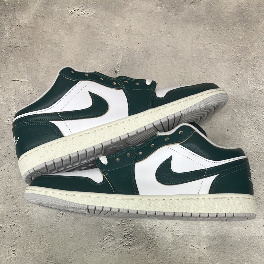 Nike Air Jordan 1 Low SE "Oxidized Green/White/Sail"