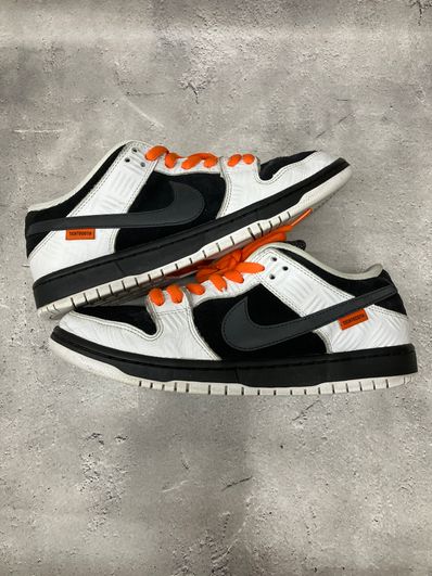 TIGHTBOOTH × Nike SB Dunk Low Pro QS "Black and White"