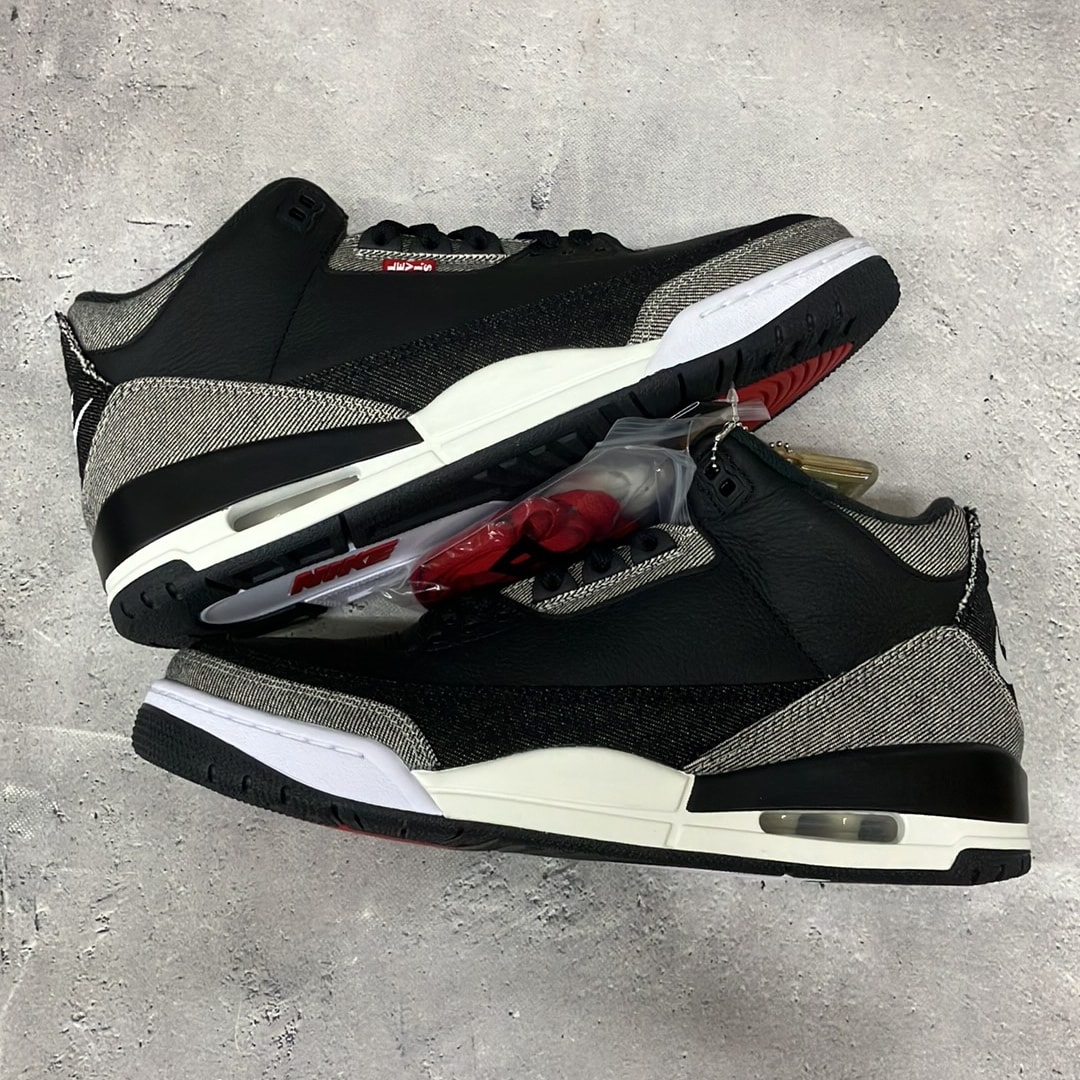 Levi's × Nike Air Jordan 3 Retro SP "Black and White" (LEVI'S Tab)