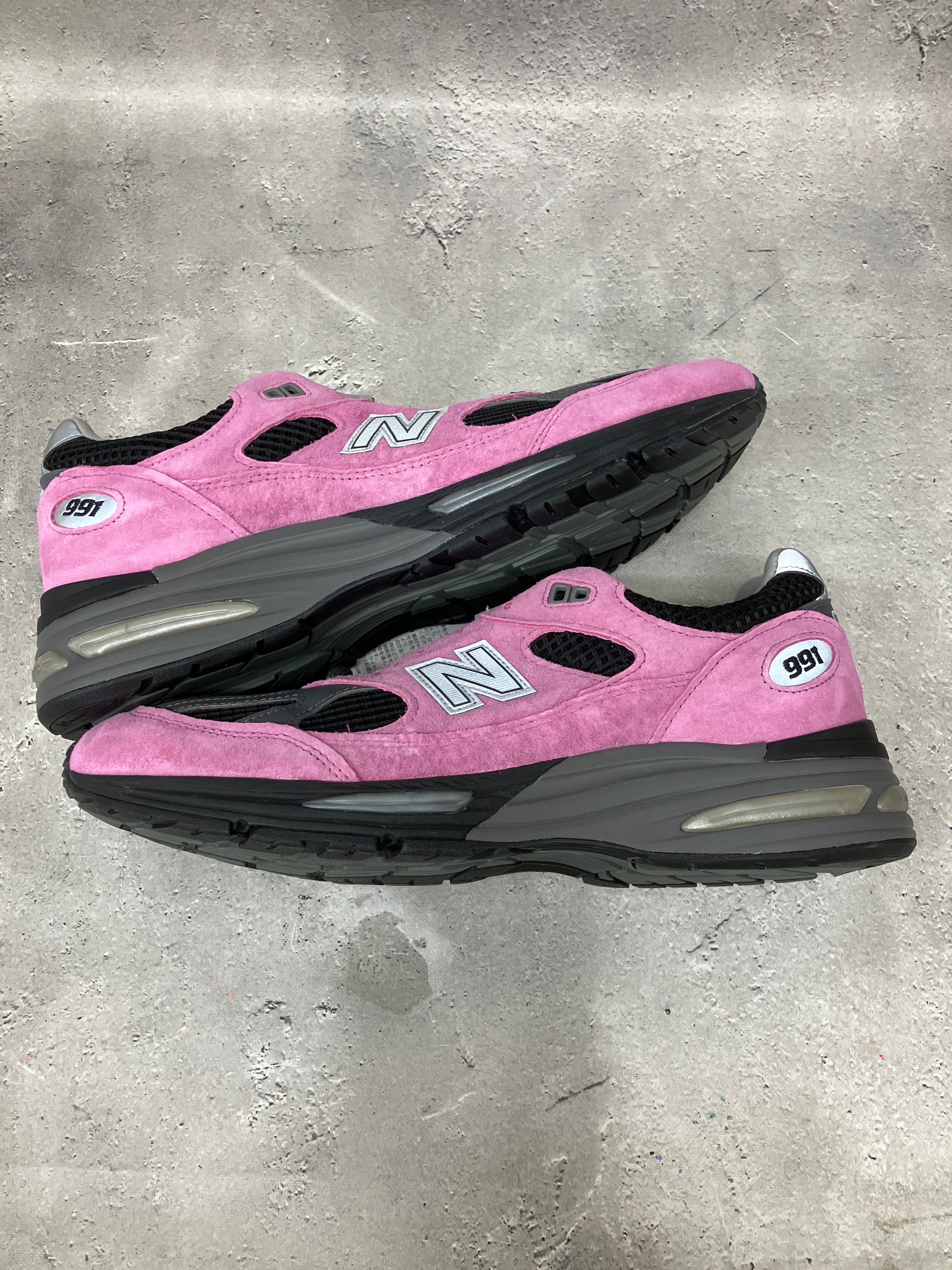 New Balance 991V2 "Black/Pink" (Japan Exclusive)