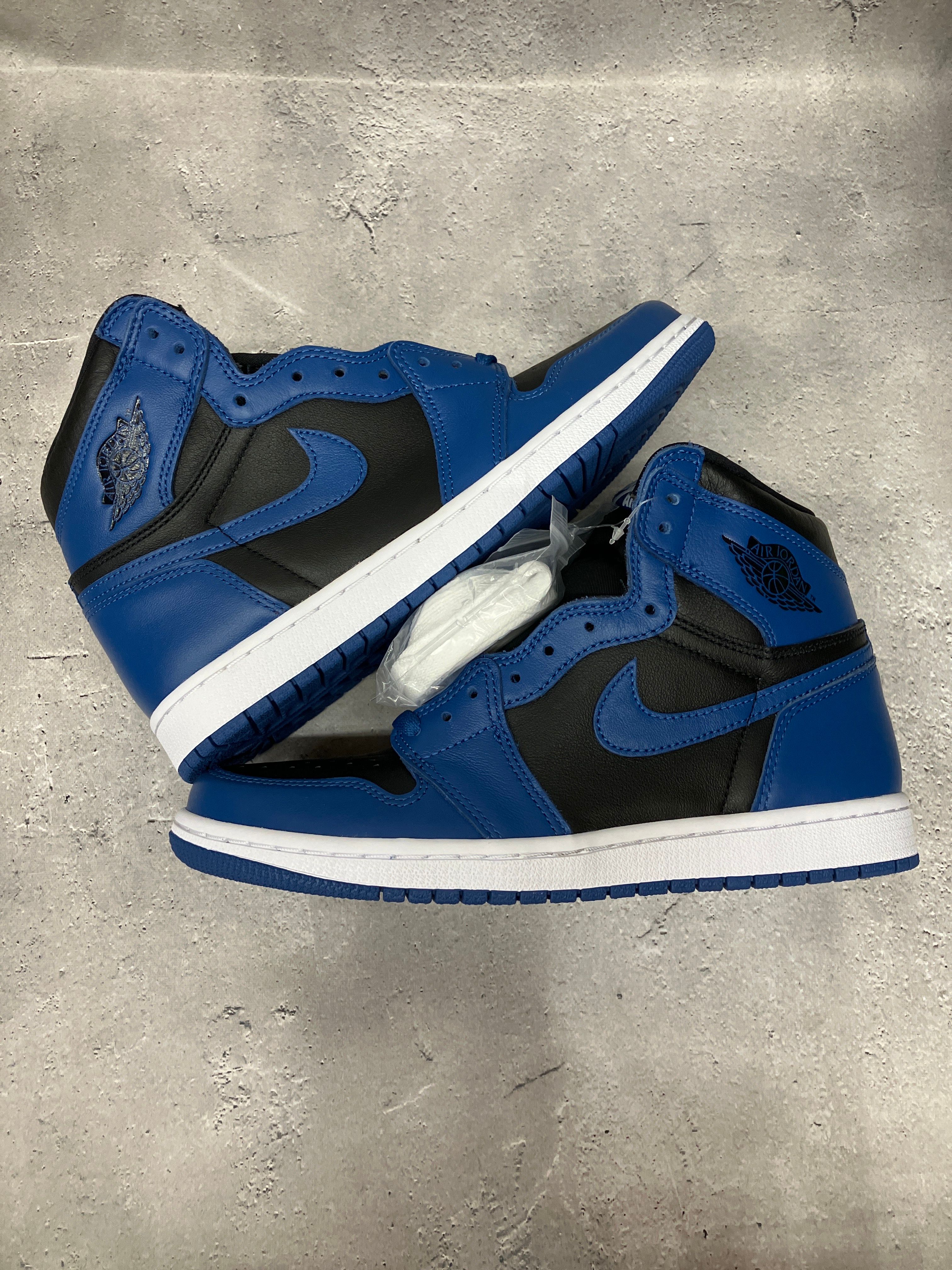 Nike Air Jordan 1 Retro High OG "Dark Marina Blue"