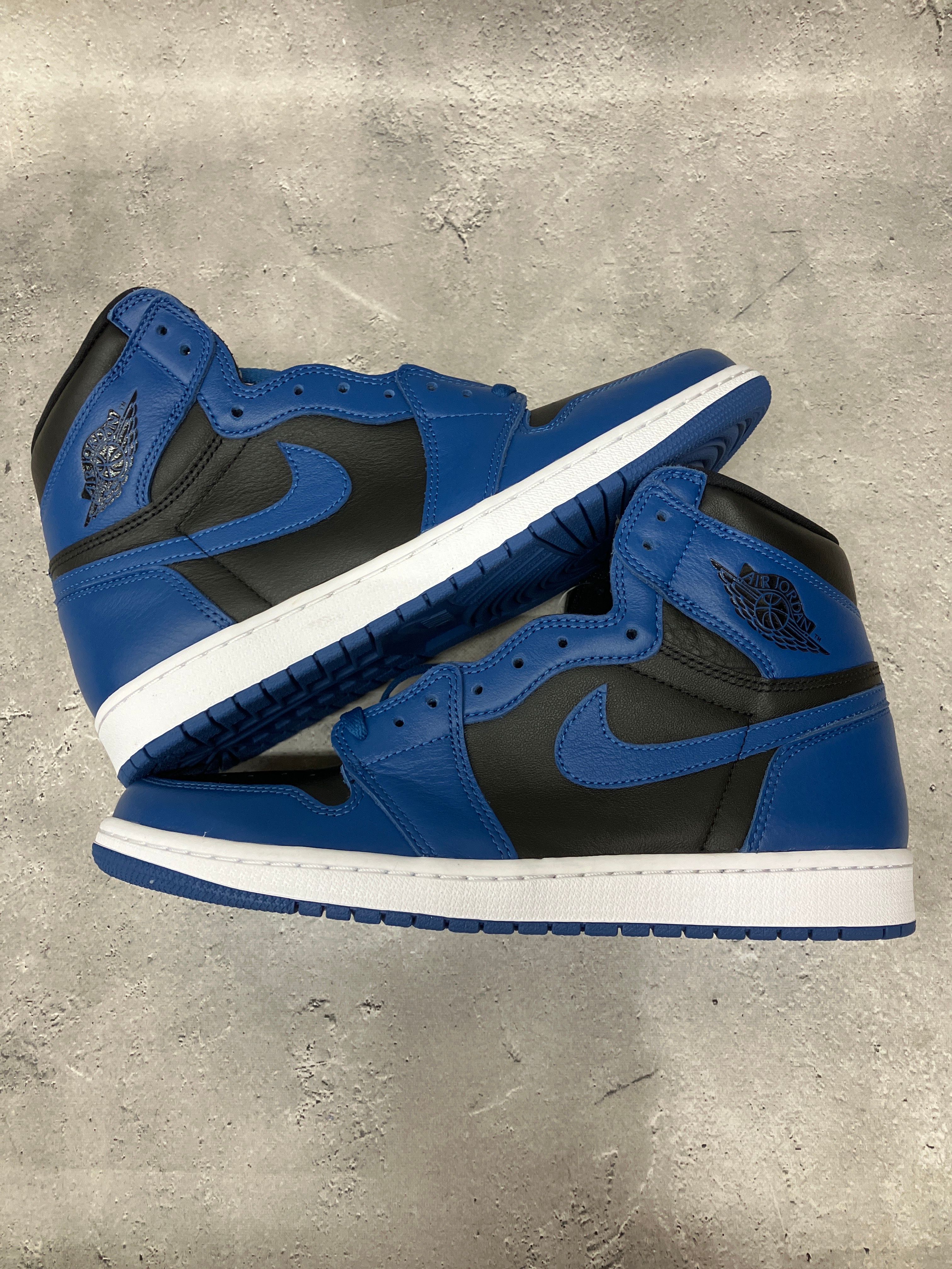 Nike Air Jordan 1 Retro High OG "Dark Marina Blue"