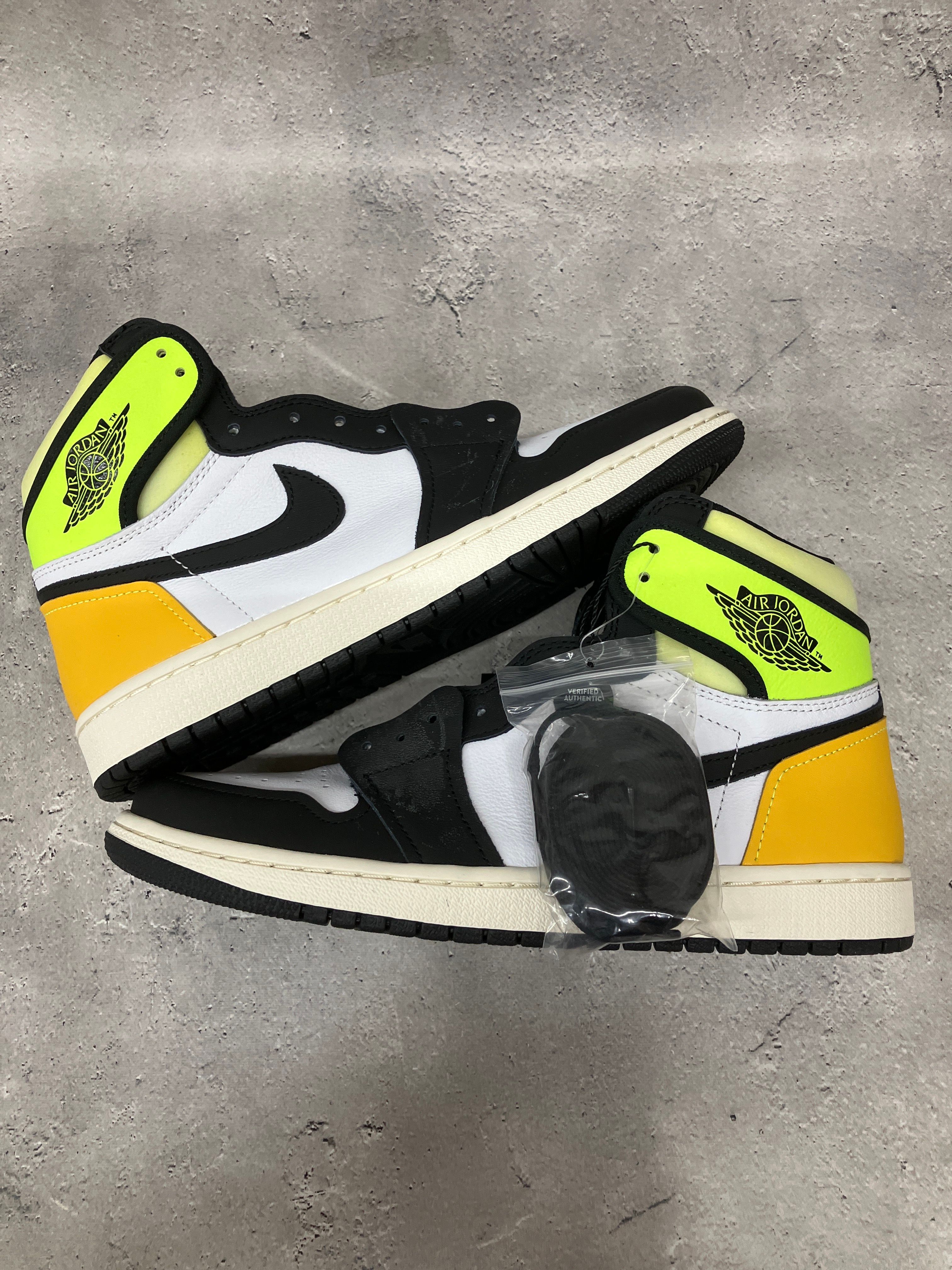 Nike Air Jordan 1 High OG "Volt Gold"