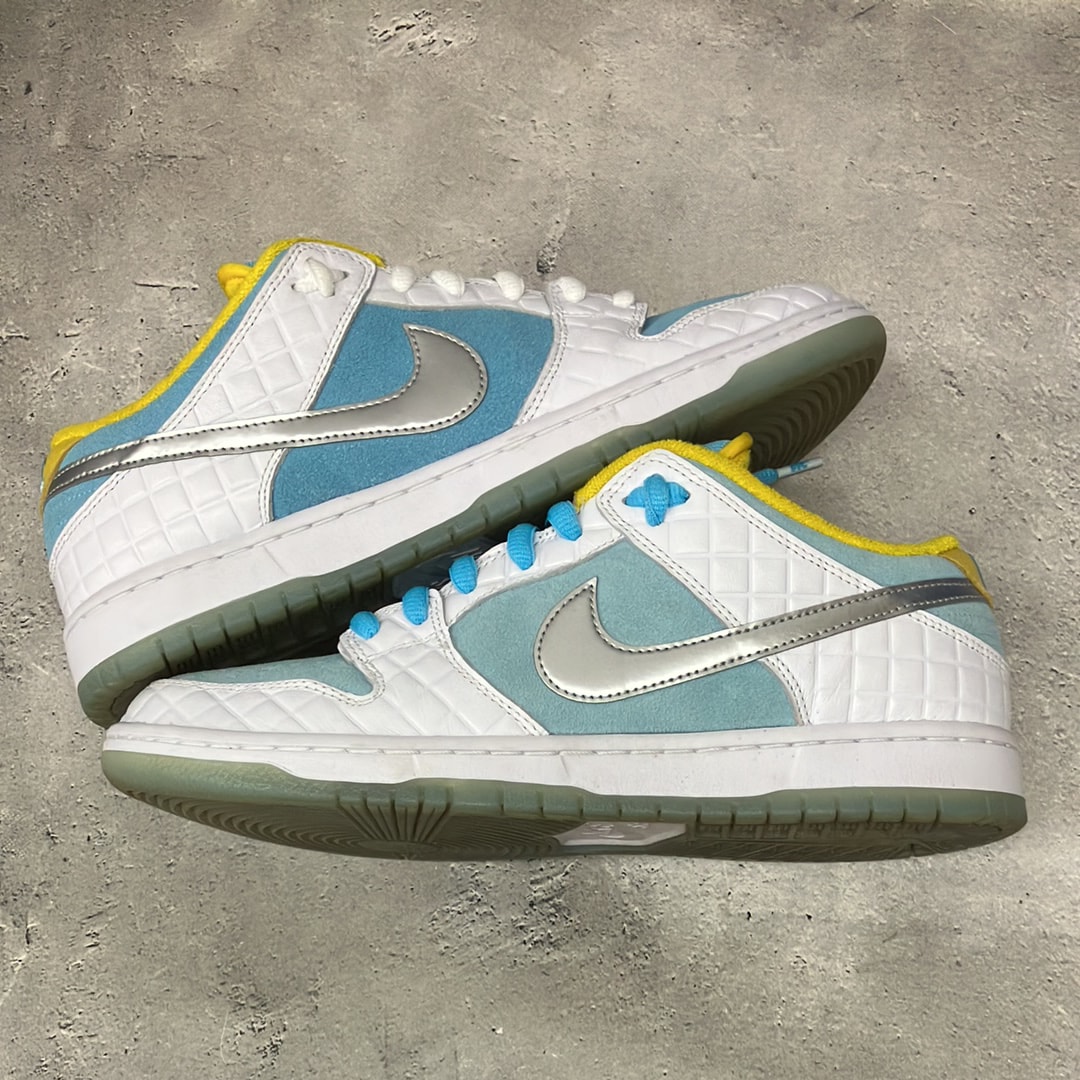FTC × Nike SB Dunk Low 