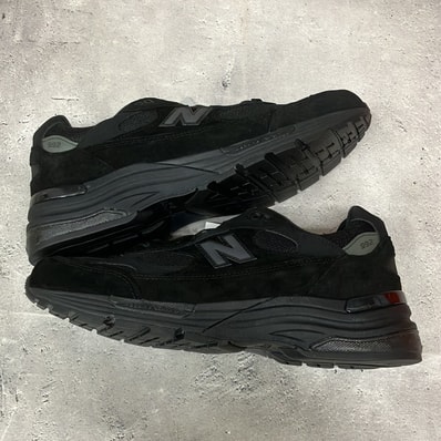 New Balance 992 "Triple Black" (2025/2026)