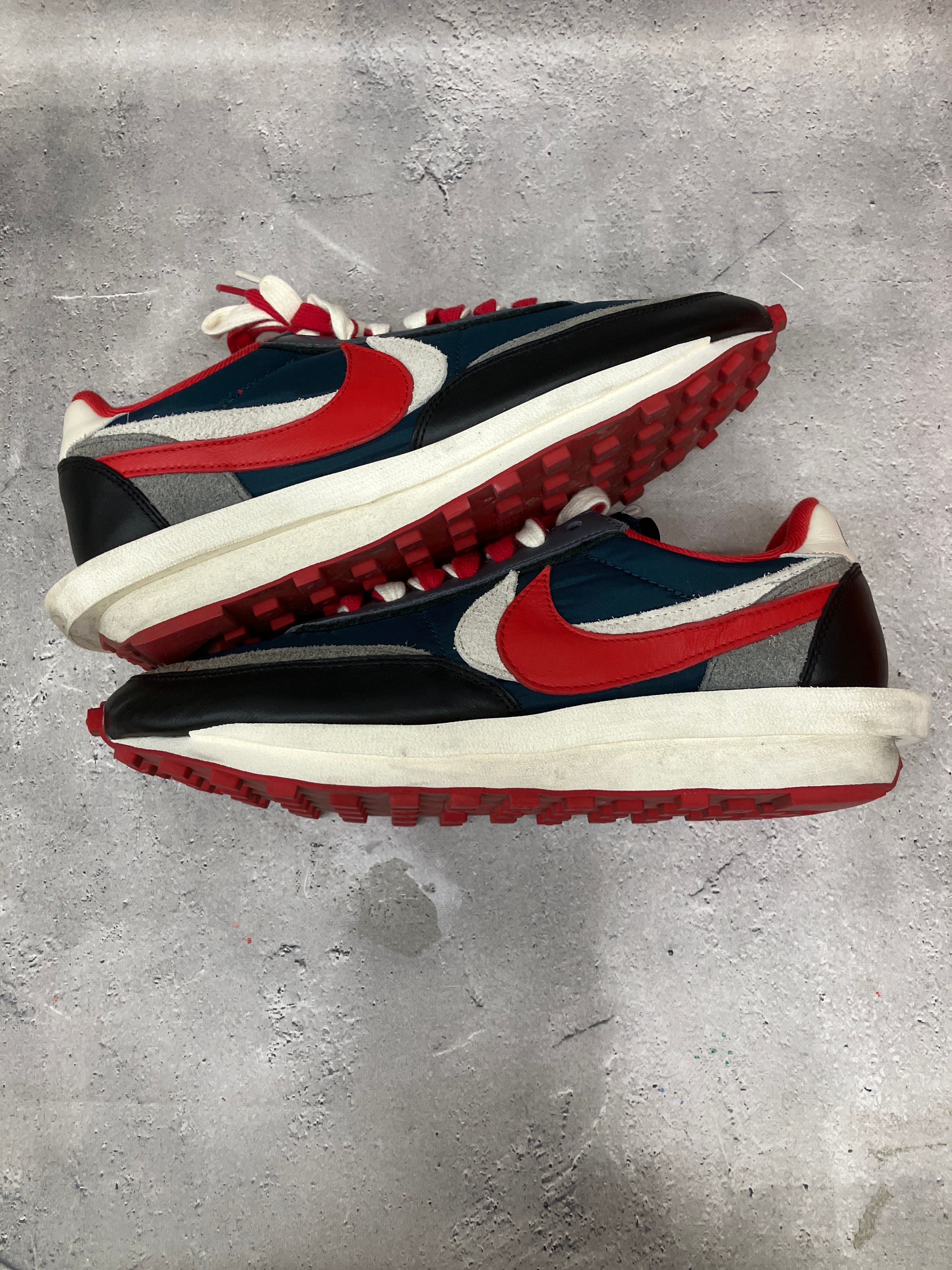 UNDERCOVER × sacai × Nike LD Waffle "Midnight Spruce/Pale Ivory-Dark Grey-University Red"