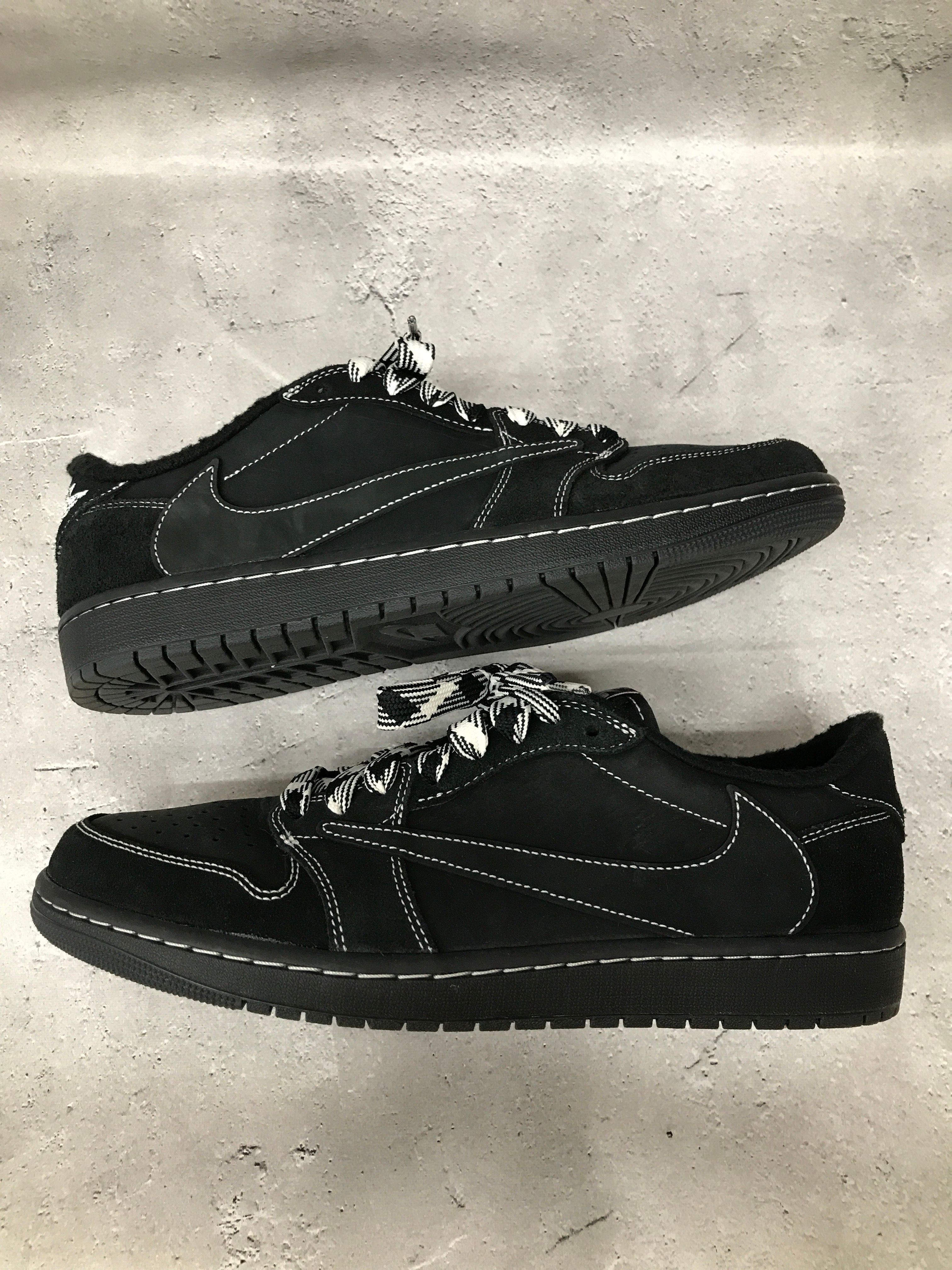 Travis Scott × Nike Air Jordan 1 Low OG SP "Black Phantom"