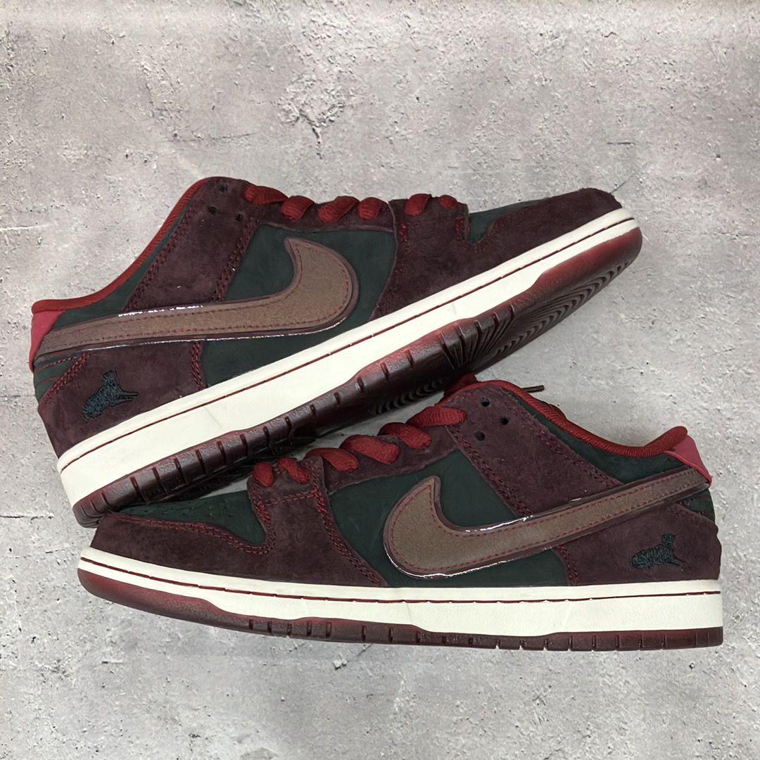 Riot Skateshop × Nike SB Dunk Low Pro QS "Mahogany and Team Red"