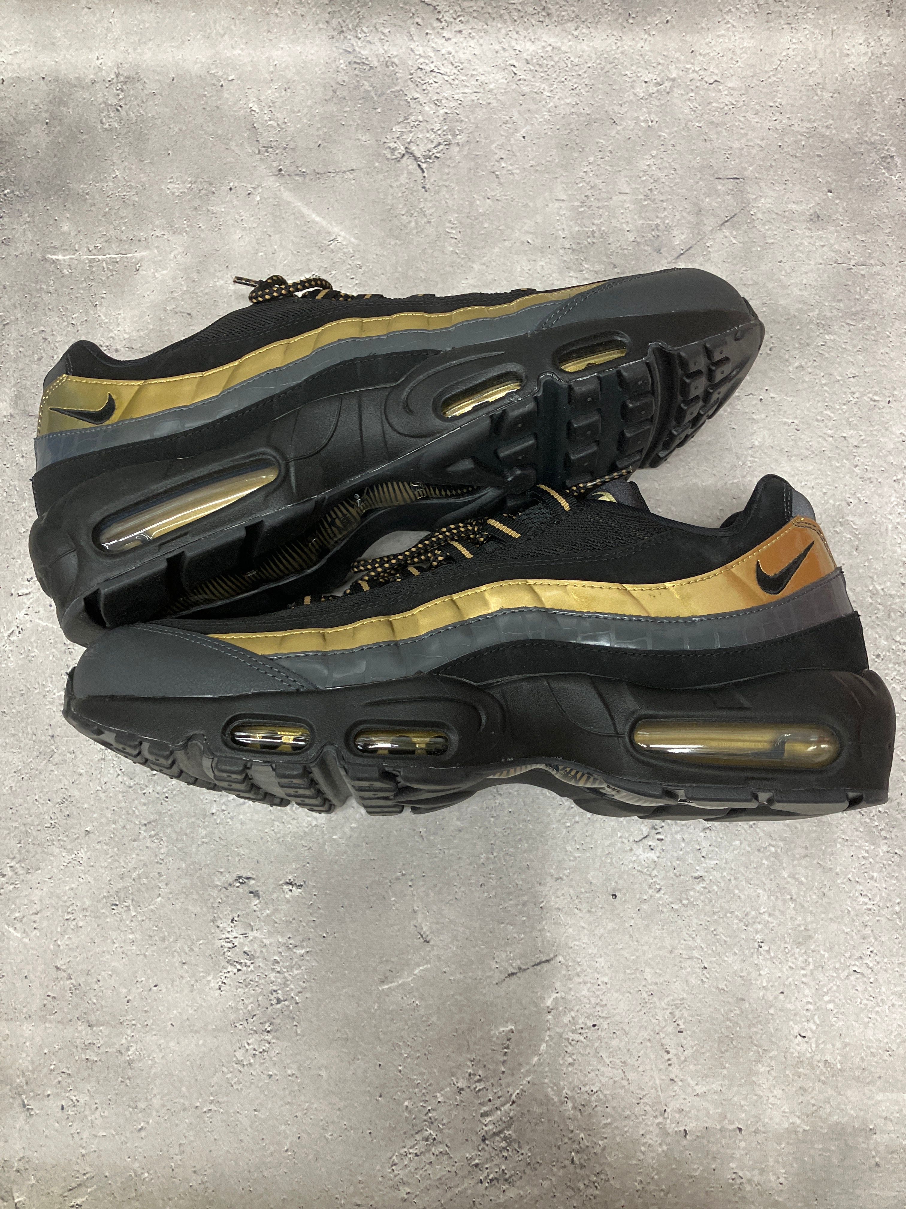 Nike Air Max 95 "Black/Metallic Gold"