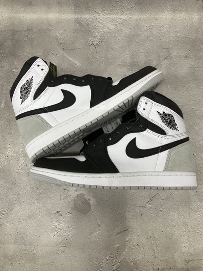 Nike Air Jordan 1 High OG "Bleached Coral"