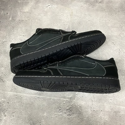Travis Scott × Nike Air Jordan 1 Low OG SP "Black Phantom"