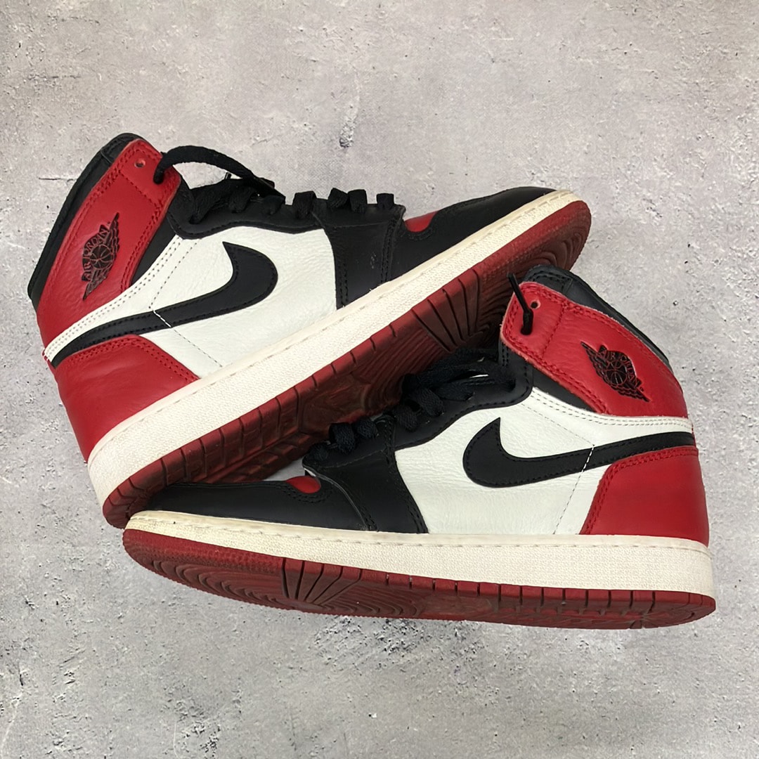 Nike GS Air Jordan 1 Retro High "Bred Toe"