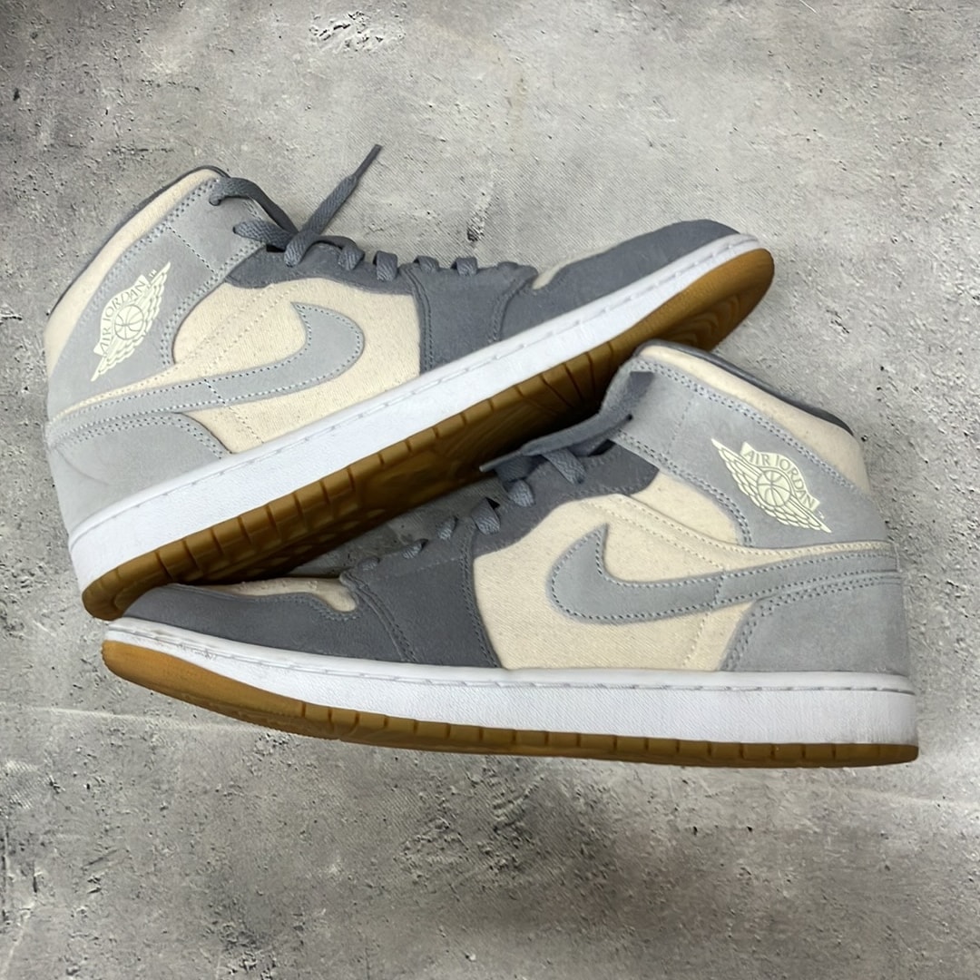 Nike Air Jordan 1 Mid SE "Coconut Milk/Particle Grey"
