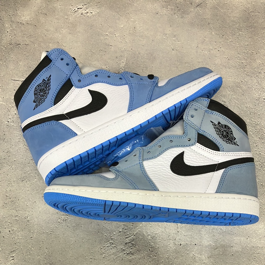 Nike Air Jordan 1 High OG "University Blue"