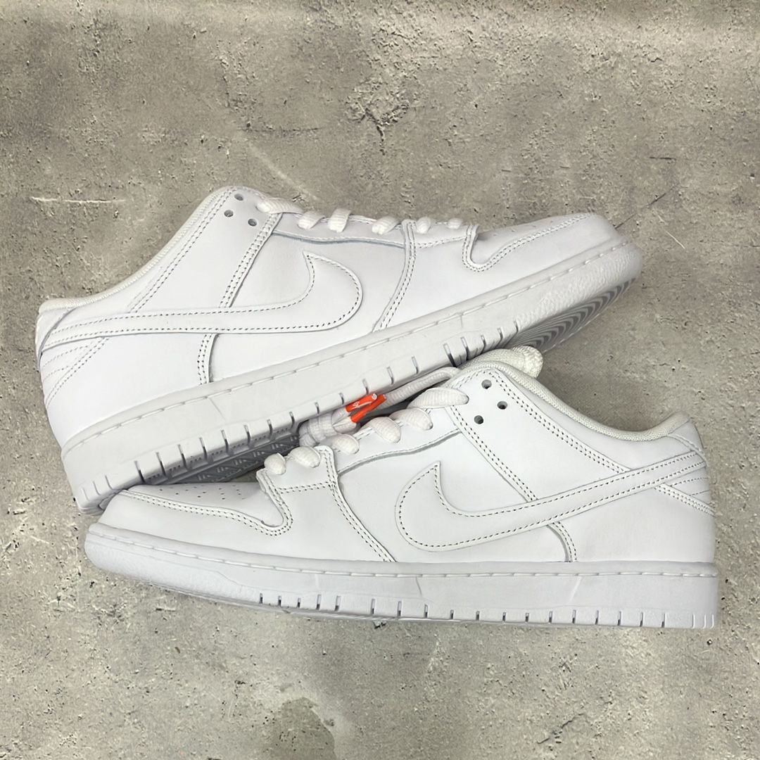 Nike SB Dunk Low Pro ISO "Triple White"