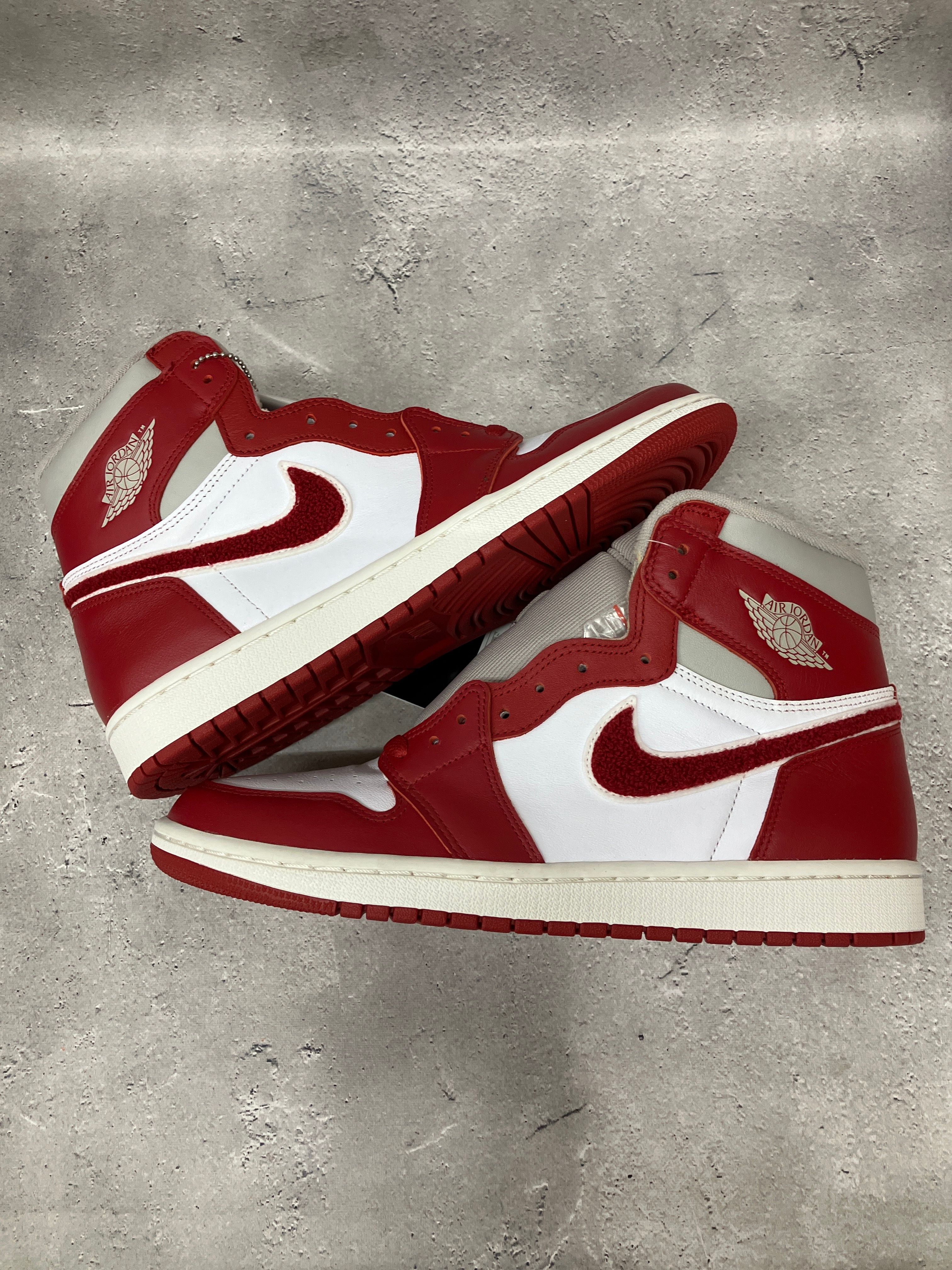 Nike Women's Air Jordan 1 High OG "Newstalgia"