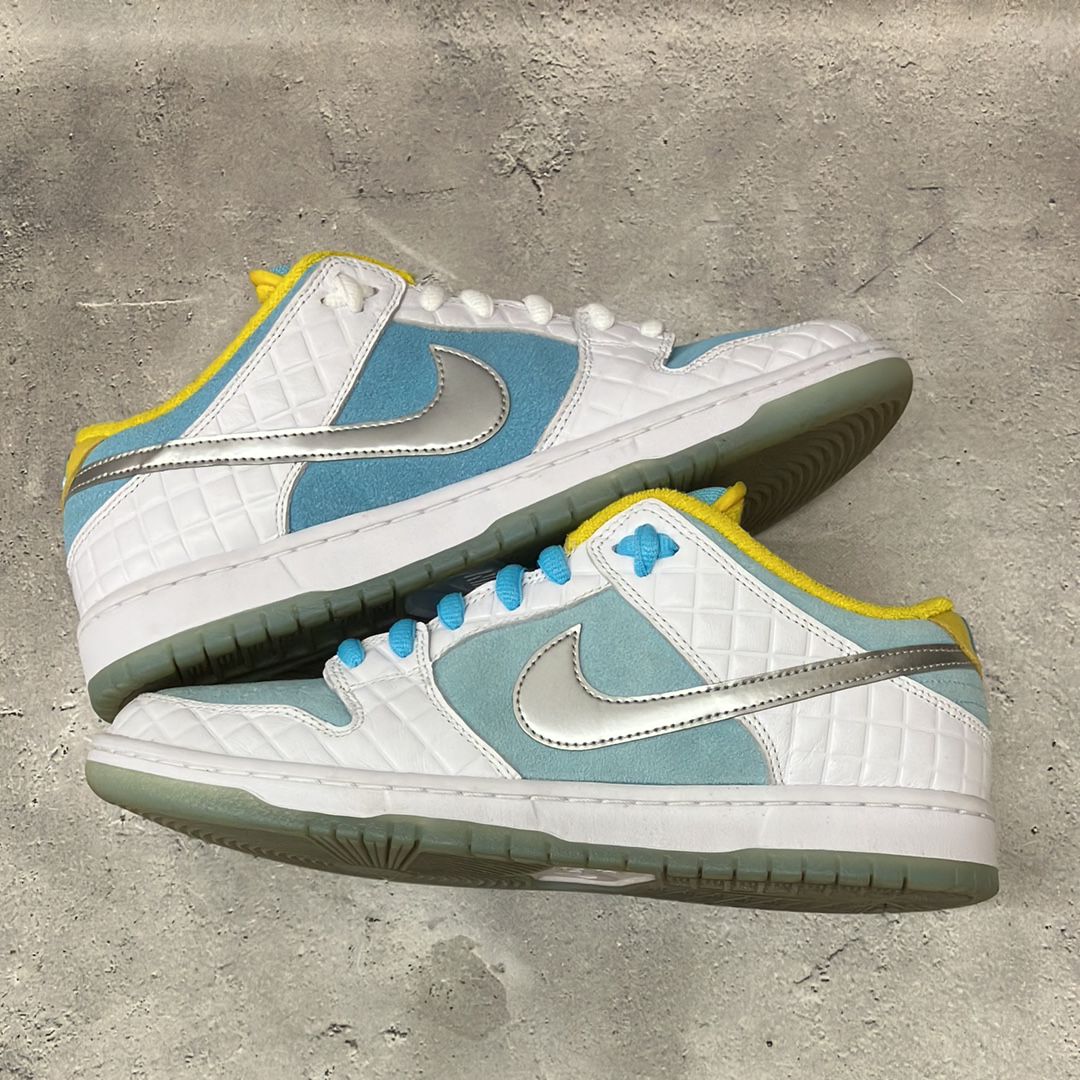 FTC × Nike SB Dunk Low 