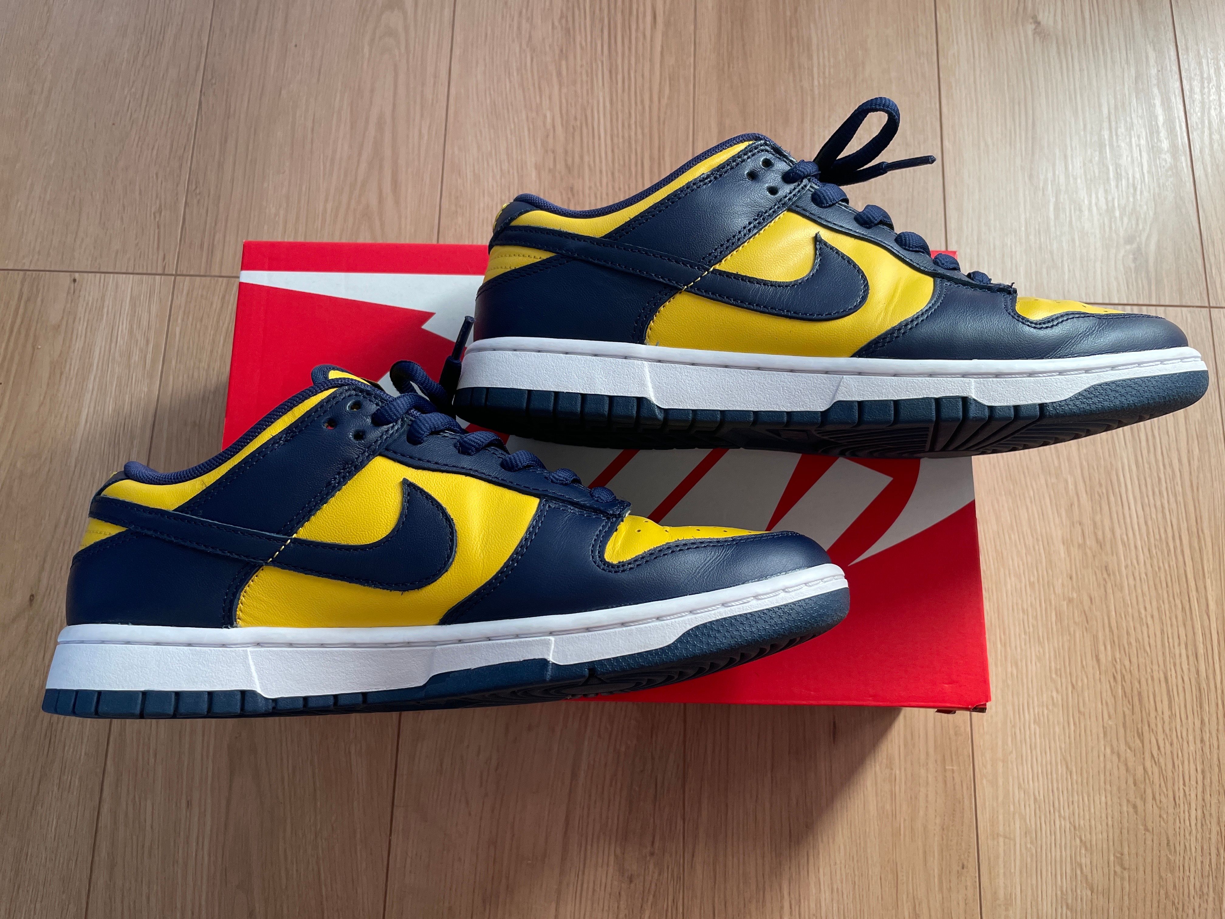 Nike Dunk Low "Michigan"