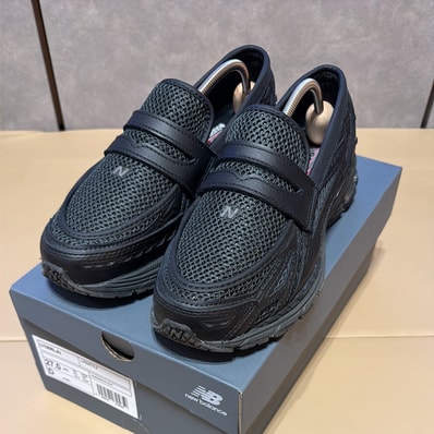 New Balance 1906L "Triple Black"