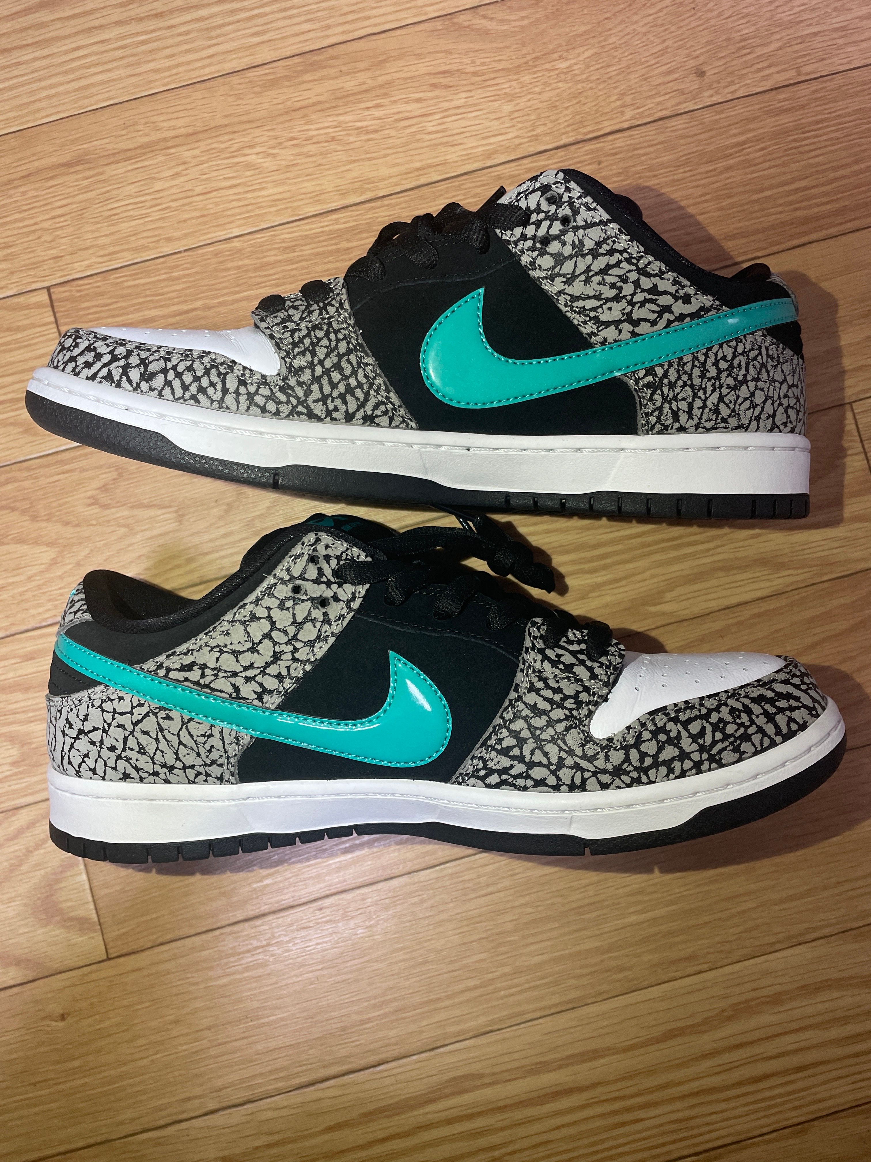 Nike SB Dunk Low "Elephant/Safari"