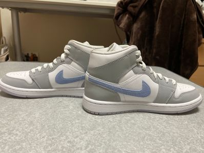 Nike Women's Air Jordan 1 Mid "Wolf Grey"