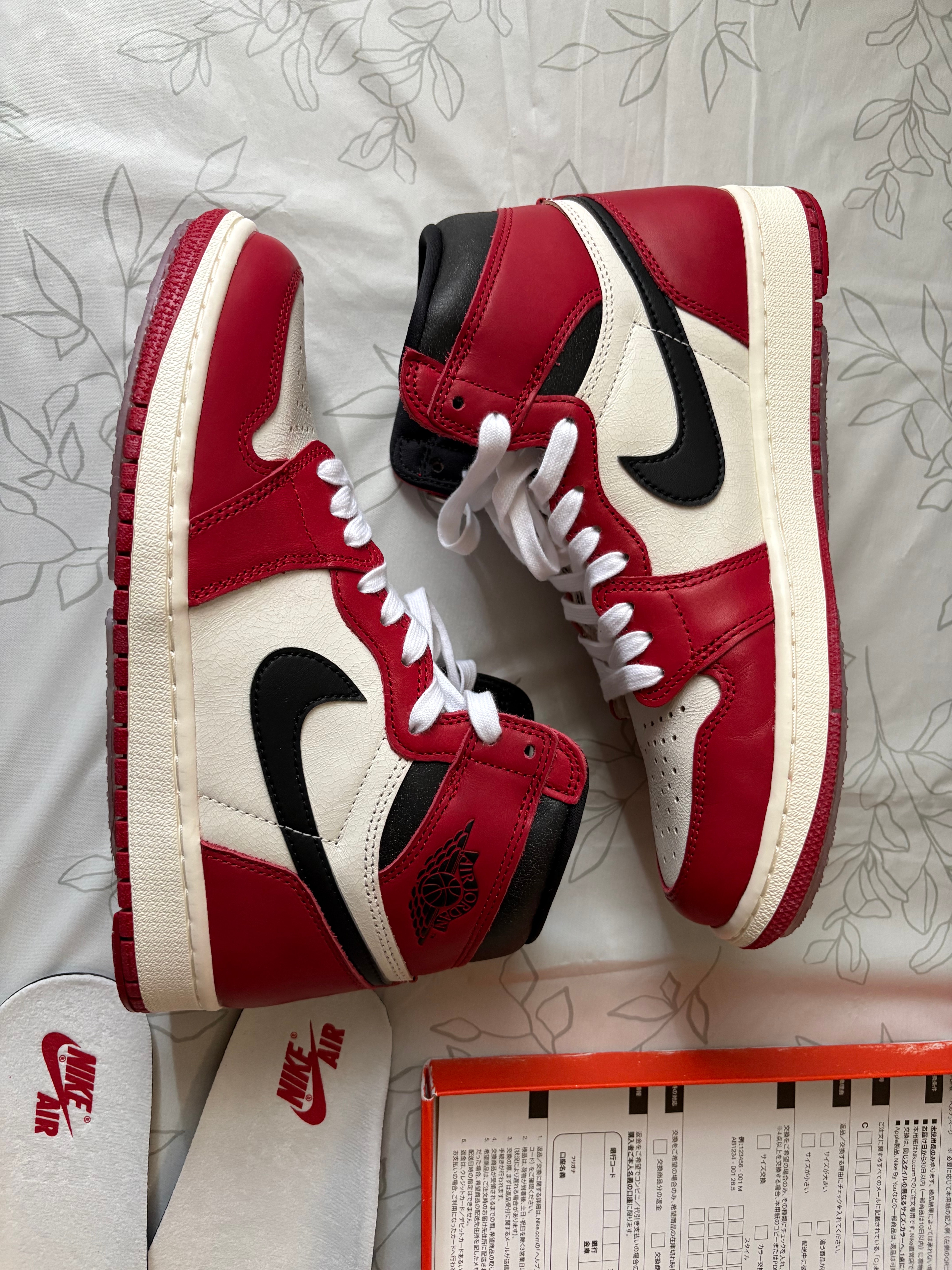 Nike Air Jordan 1 High OG "Lost & Found/Chicago"